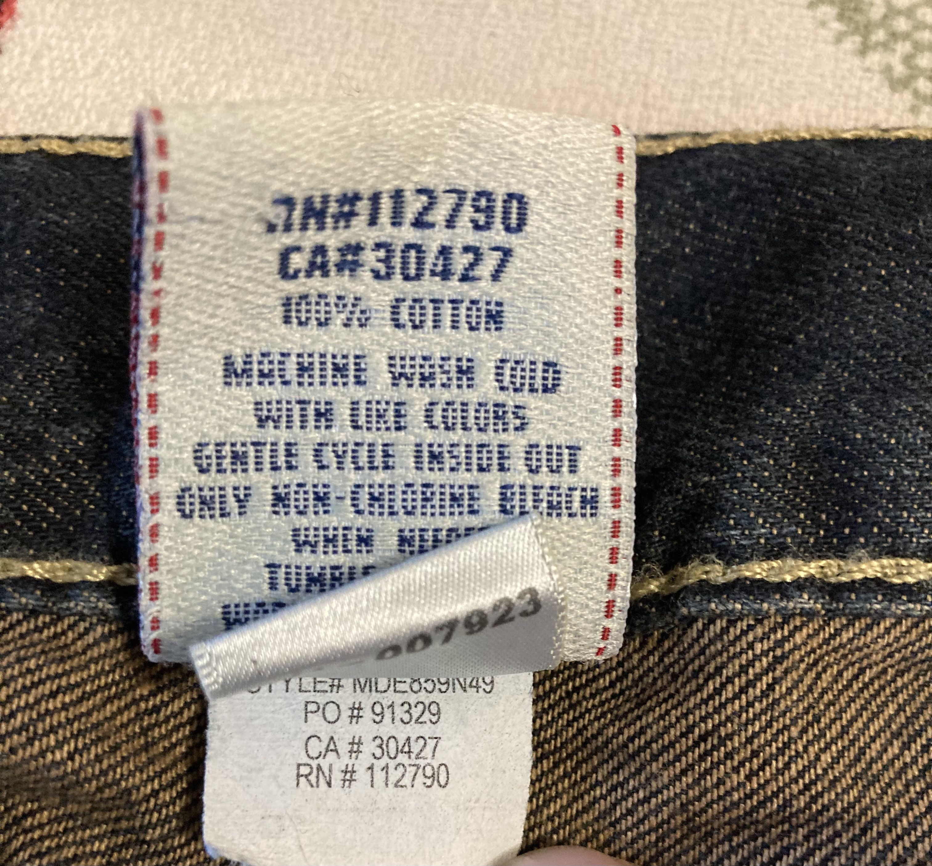 True Religion True Religion Distressed Jeans Size US 33 - 6 Thumbnail