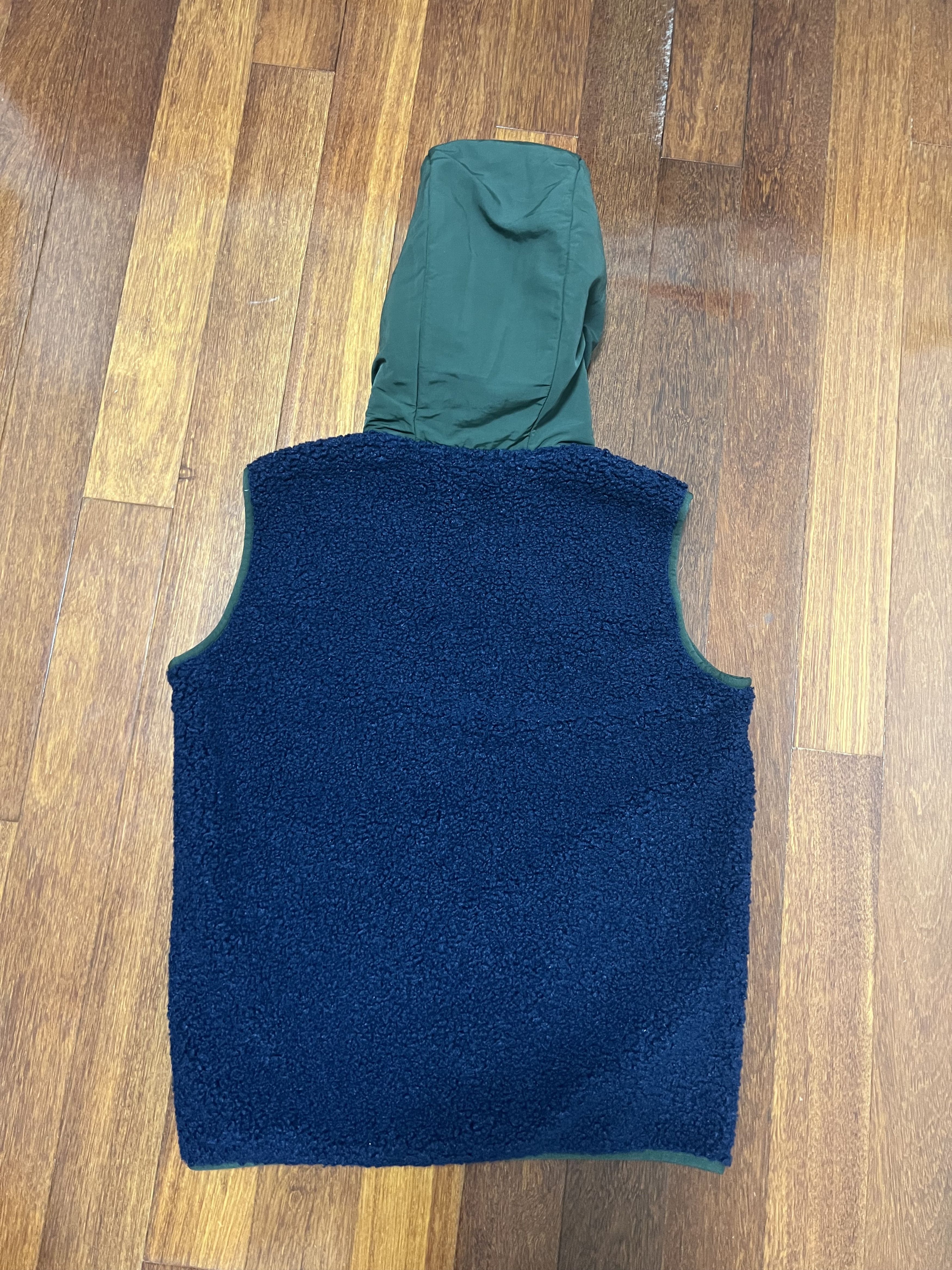 JW Anderson × Uniqlo 💚 JW Anderson x Uniqlo Hooded Fleece Vest Navy Medium Size US M / EU 48-50 / 2 - 2 Thumbnail