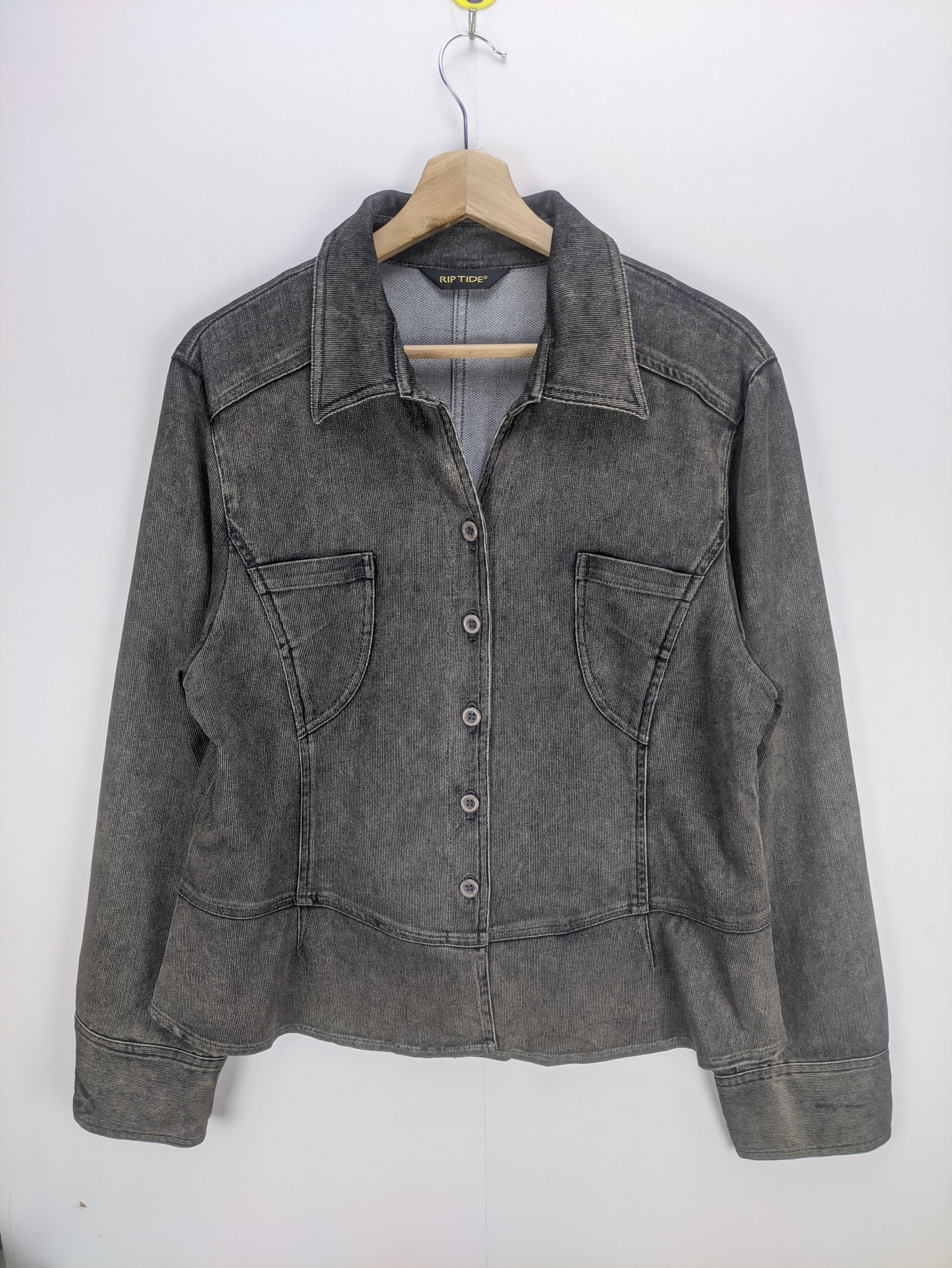 Japanese Brand Steals🔥Vintage Jacket Button Up by Rip Tide Size M / US 6-8 / IT 42-44 - 1 Thumbnail