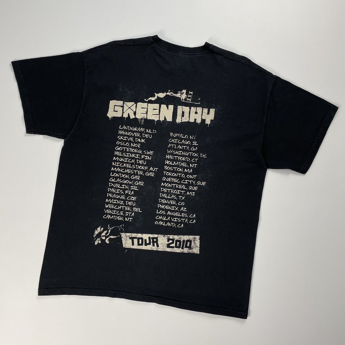 Band Tees Green Day Punk Rock Band T-shirt Size US L / EU 52-54 / 3 - 6 Thumbnail