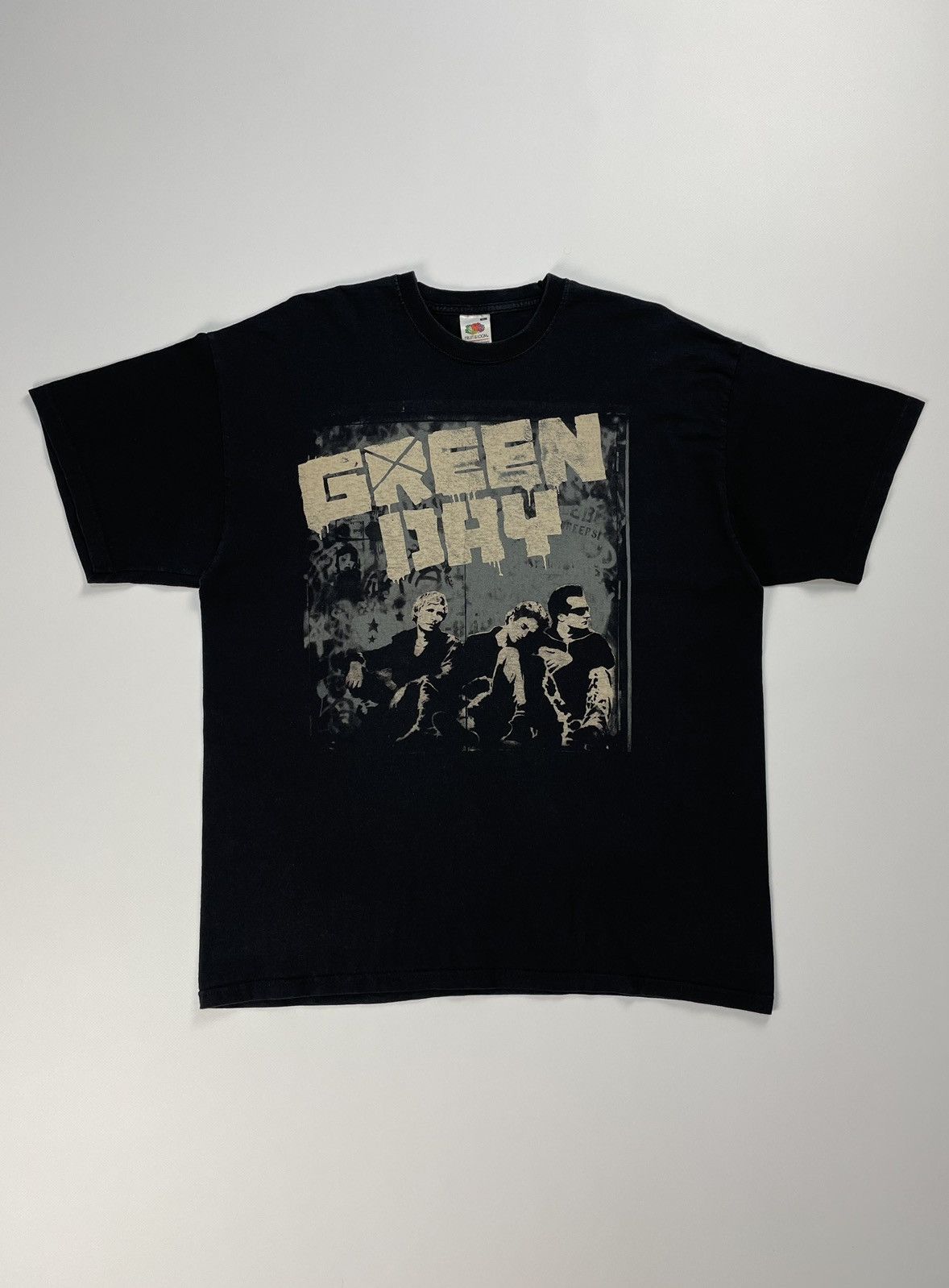 Band Tees Green Day Punk Rock Band T-shirt Size US L / EU 52-54 / 3 - 1 Thumbnail