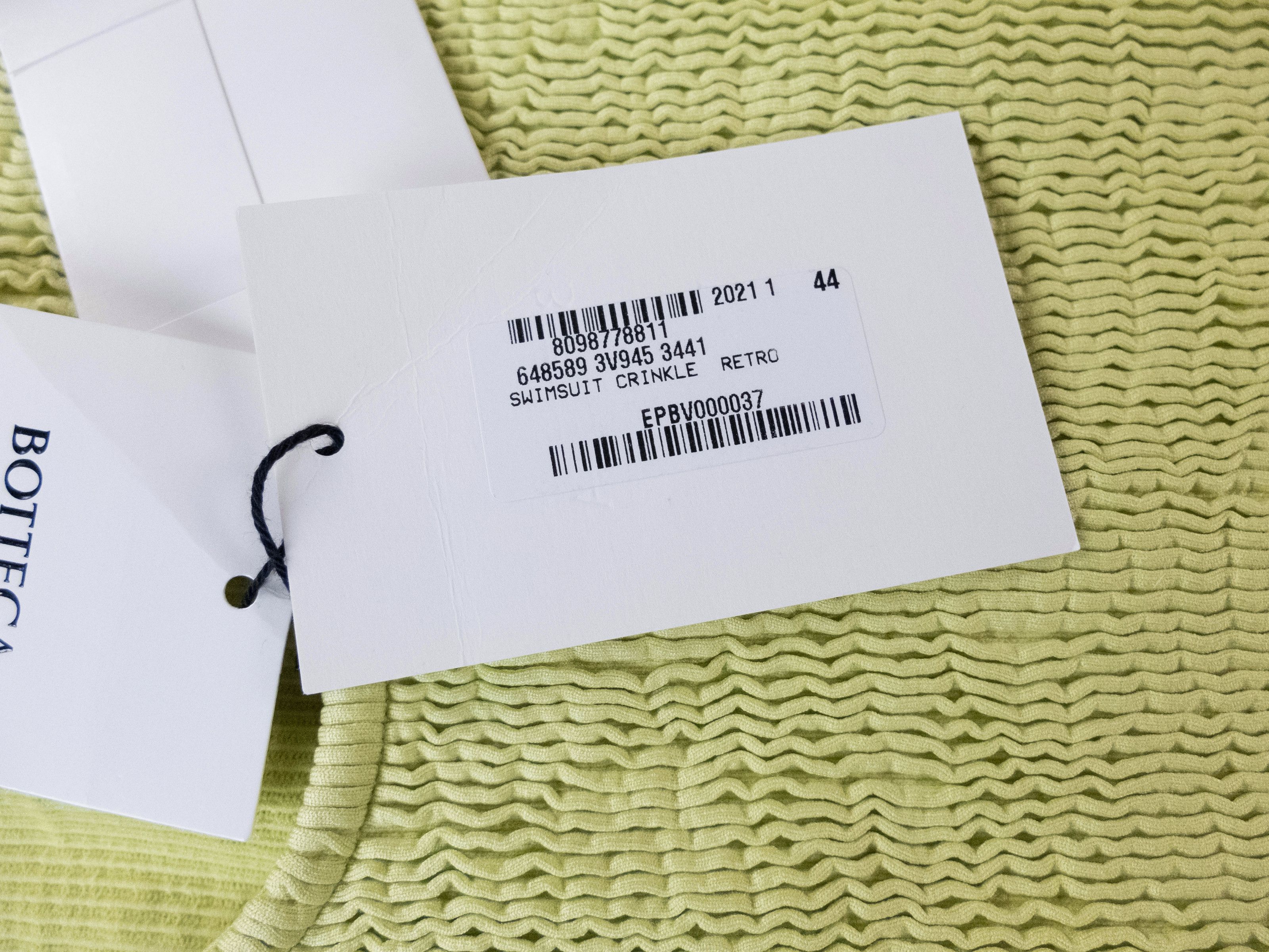 Bottega Veneta BOTTEGA VENETA crinkle green one piece swimsuit swimwear 44 Size 30" / US 8 / IT 44 - 7 Thumbnail