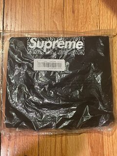 OMNES® on Instagram: “Supreme Box Logo's now available online and in store! Supreme  Bandana Box Logo Red Size Medium PAD…