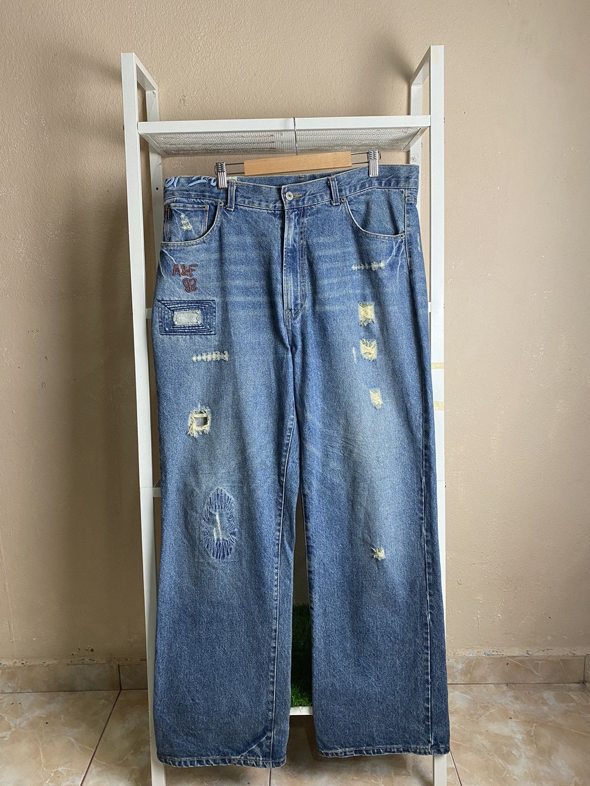 Abercrombie & Fitch Vintage Distressed Abercombie & Fitch Patchwork Baggy Jeans Size US 39 - 2 Thumbnail