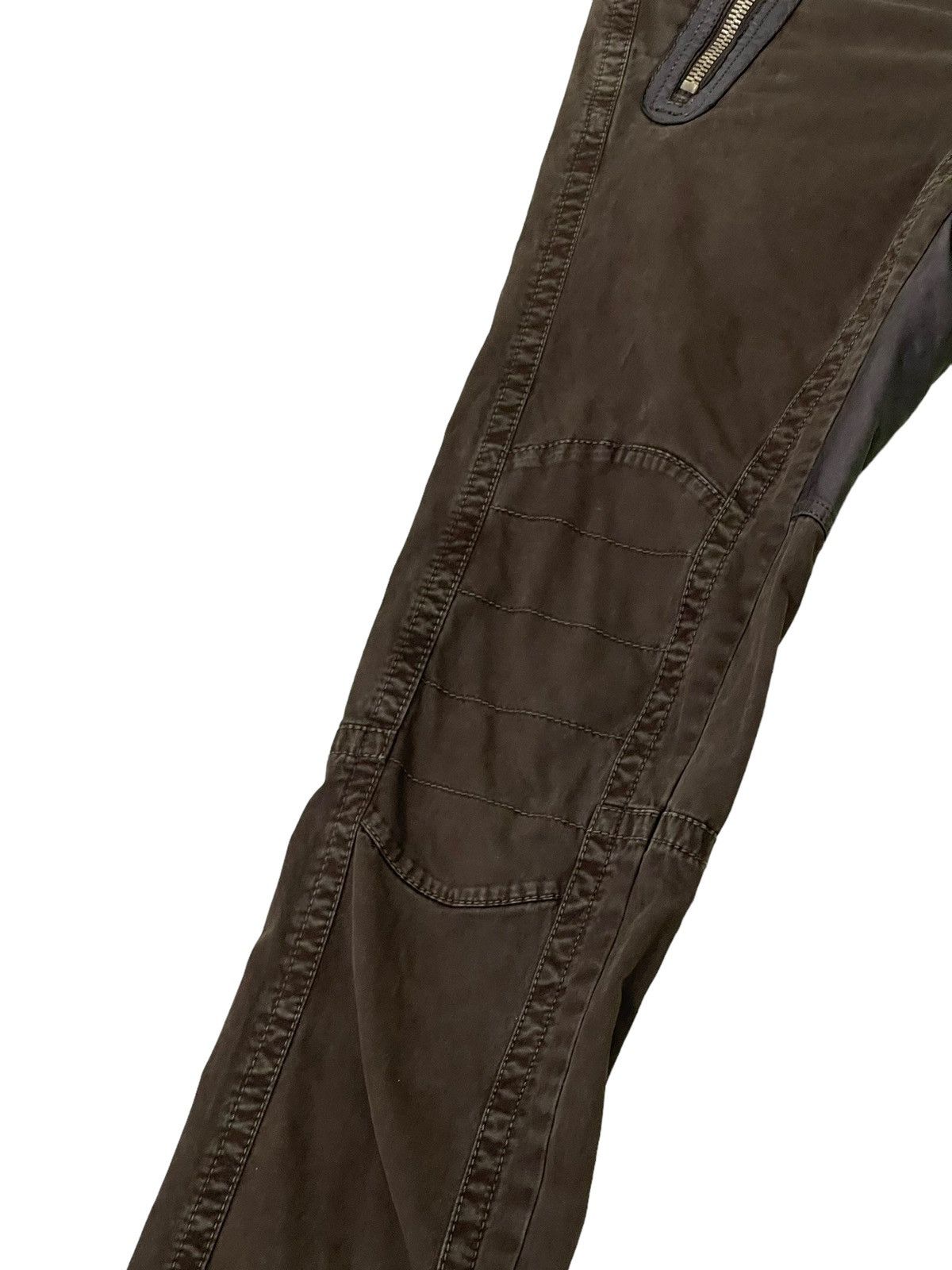 Japanese Brand Slim Biker Chinook Stretch Hybrid Moleskin Leather 1🟦2 Size US 31 - 16 Thumbnail