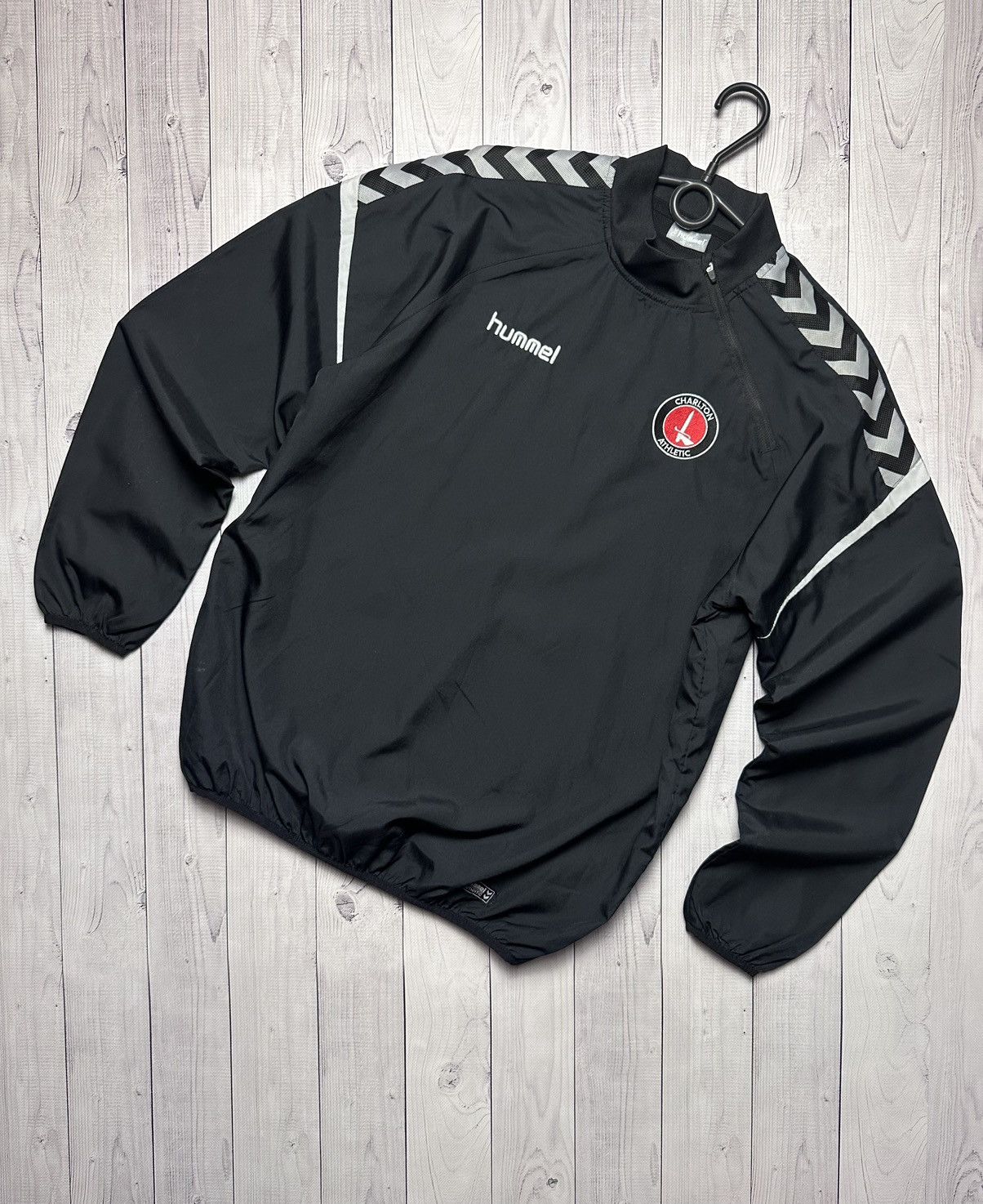 Vintage Vintage Charlton Athletic soccer track jacket size M Size US M / EU 48-50 / 2 - 1 Thumbnail