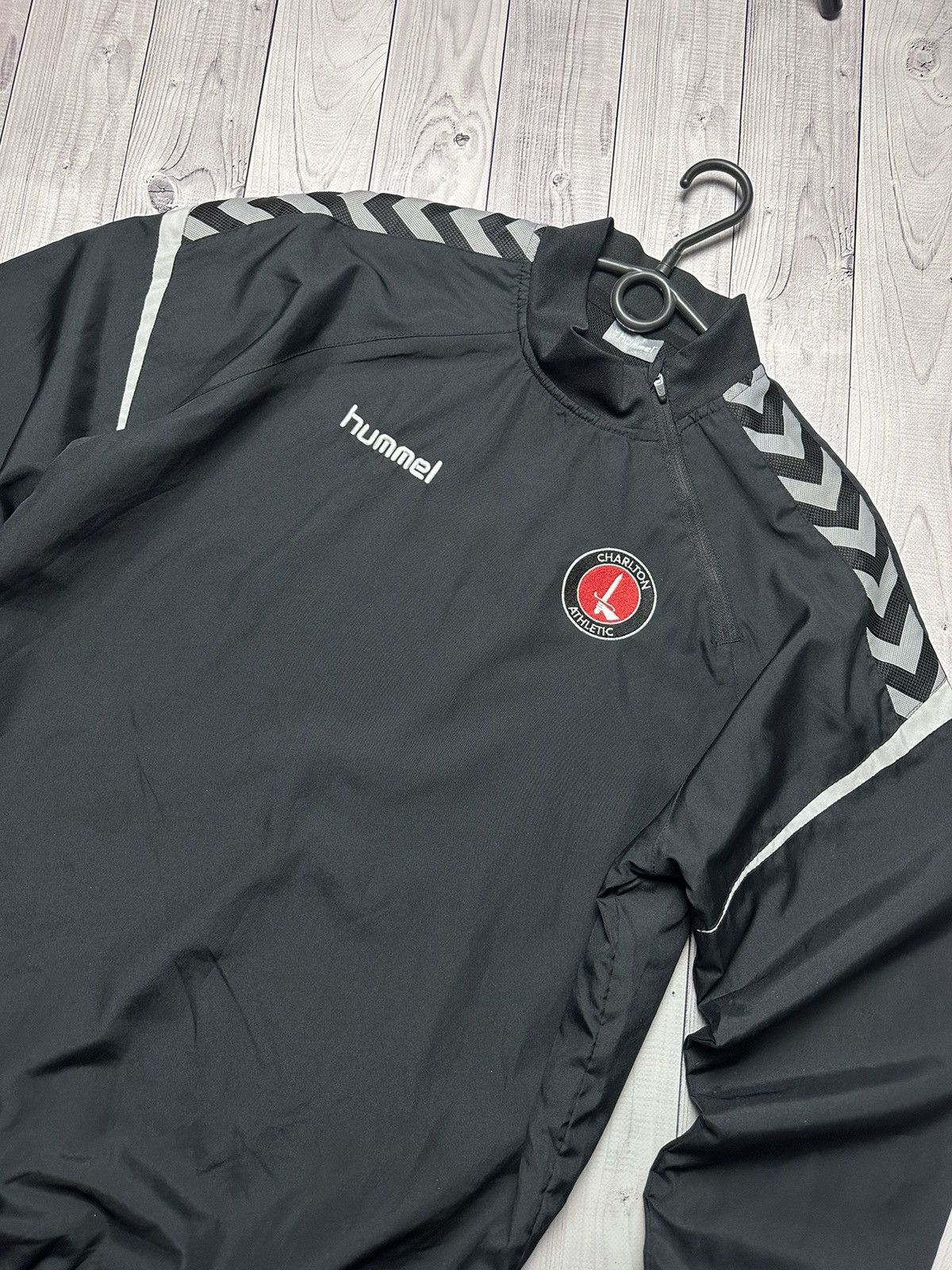 Vintage Vintage Charlton Athletic soccer track jacket size M Size US M / EU 48-50 / 2 - 2 Thumbnail