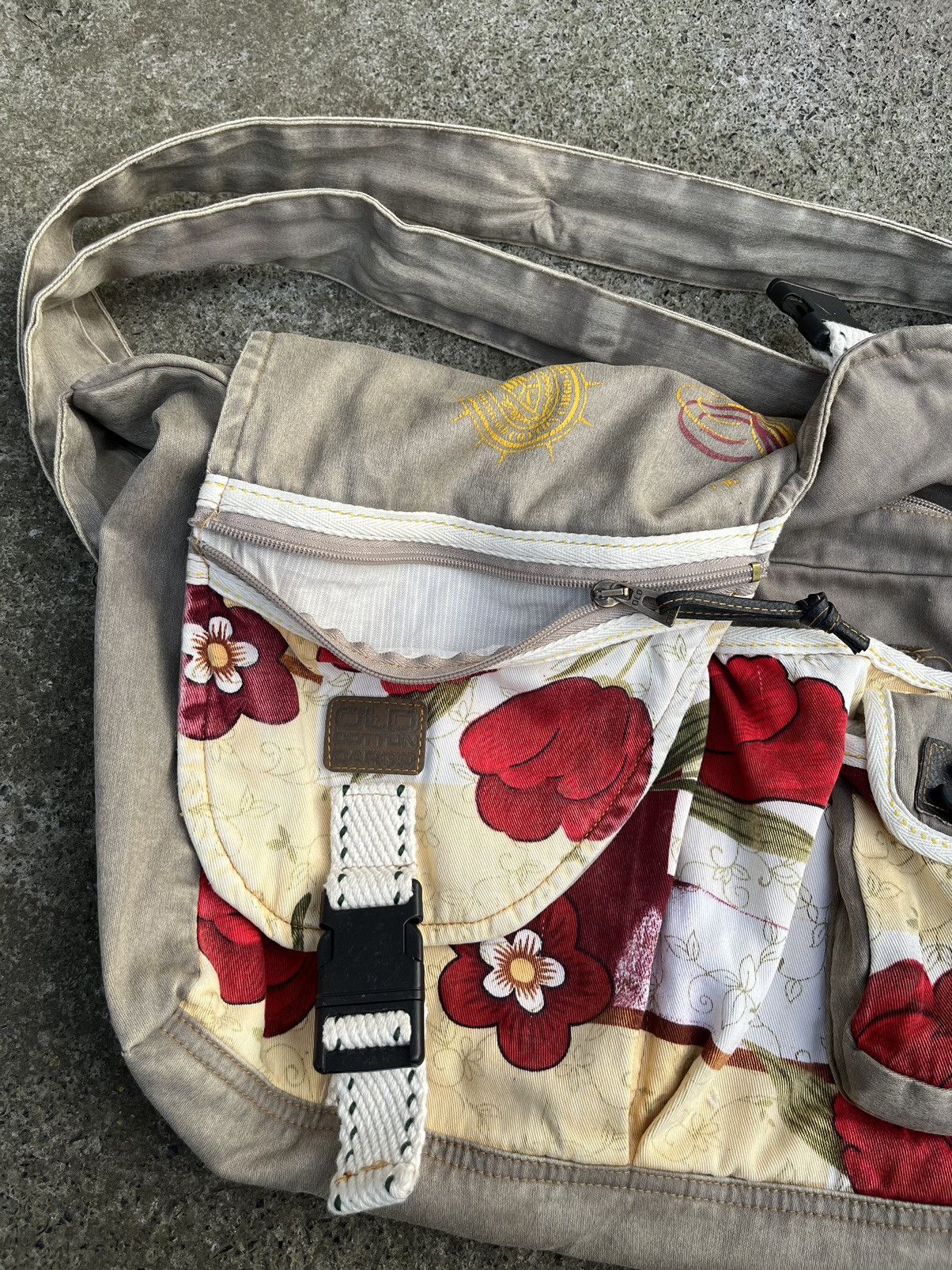 Other Vintage y2k Flowers Messenger Bag Multi Pocket Utility Size ONE SIZE - 8 Thumbnail