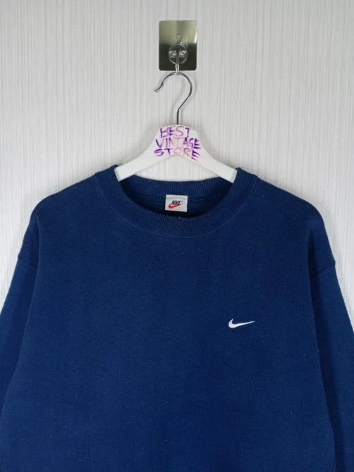 Nike Vintage Nike Small Logo 90s Crewneck Sweatshirt Size US L / EU 52-54 / 3 - 4 Thumbnail