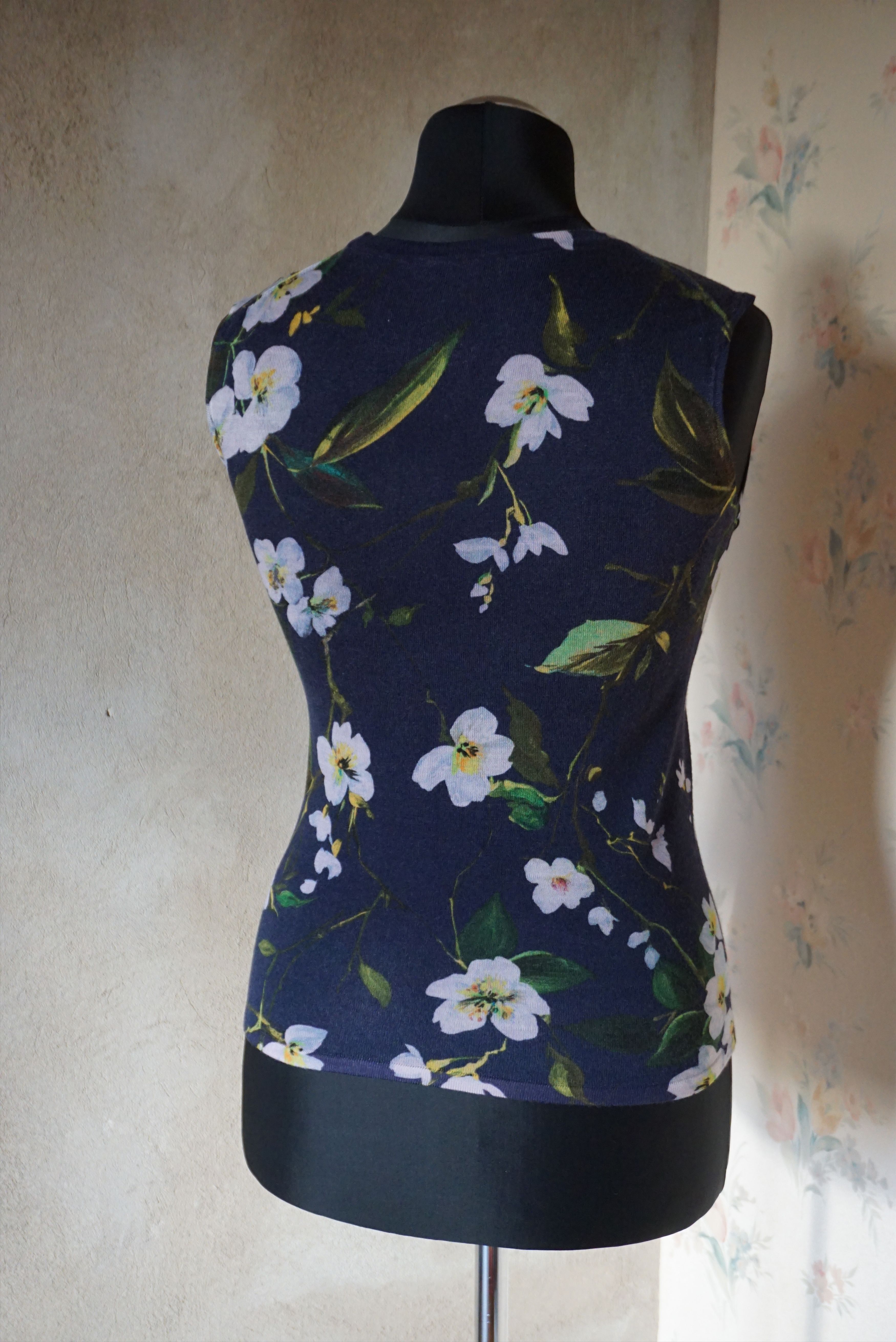 Designer RPR$650 ESCADA jumper XS 0/2/4 top 100% virgin wool knitted Size XS / US 0-2 / IT 36-38 - 13 Thumbnail