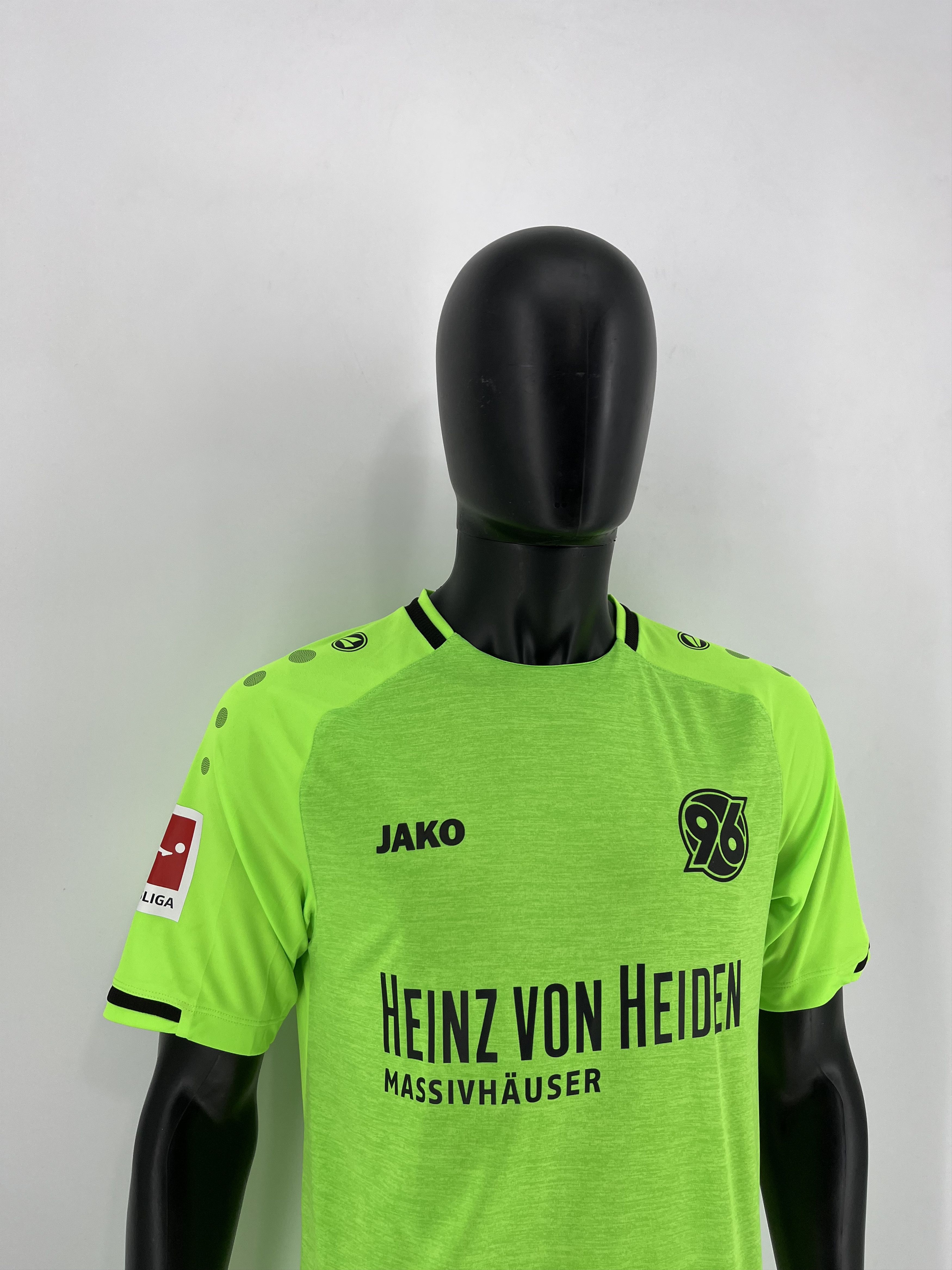 Vintage Hannover 96 Jako Home Bebou Soccer Jersey Size US L / EU 52-54 / 3 - 3 Thumbnail