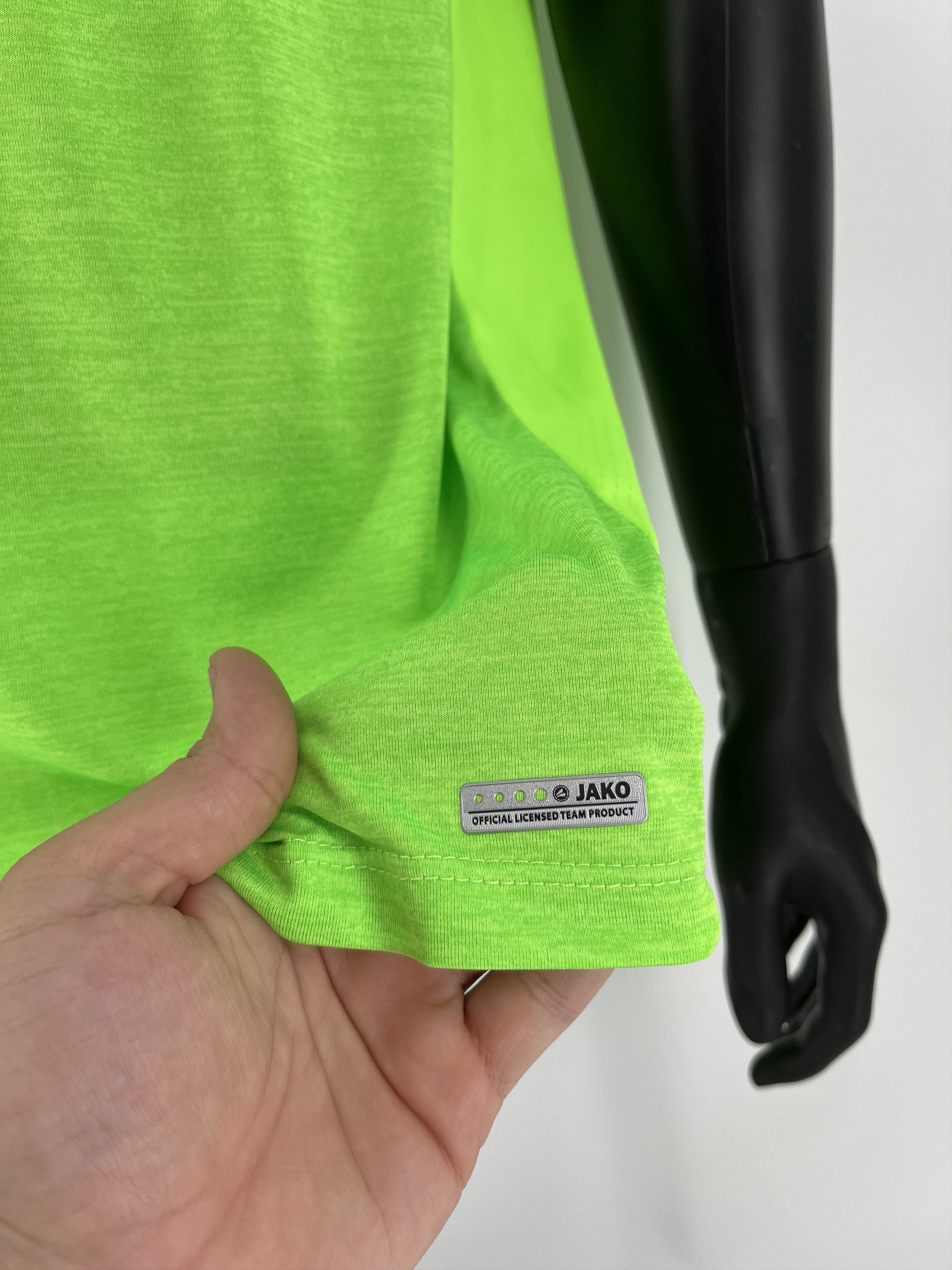 Vintage Hannover 96 Jako Home Bebou Soccer Jersey Size US L / EU 52-54 / 3 - 5 Thumbnail