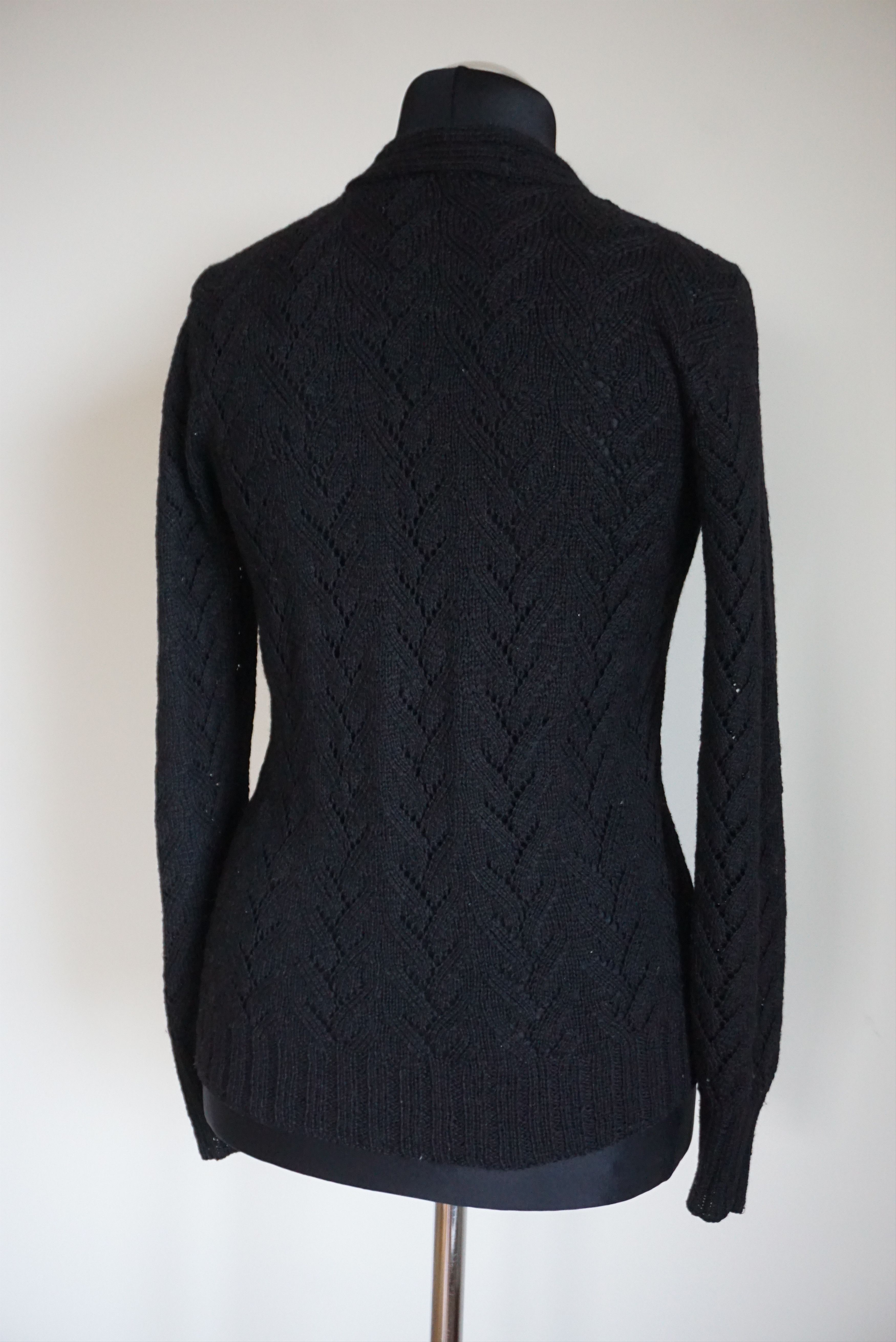 Handmade Vintage hand knitted jumper S/M 10/12 patterned wool blend Size S / US 4 / IT 40 - 17 Thumbnail