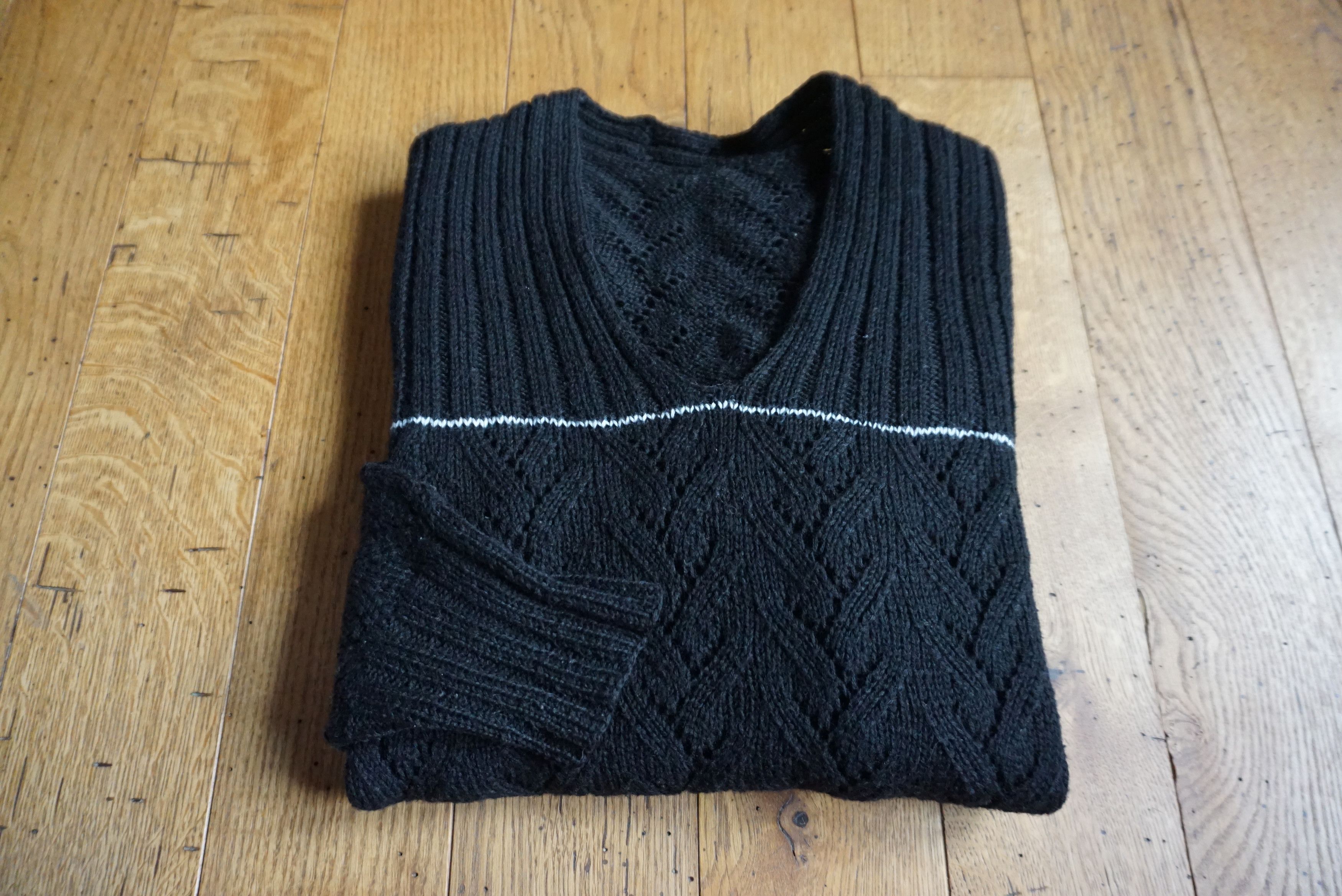 Handmade Vintage hand knitted jumper S/M 10/12 patterned wool blend Size S / US 4 / IT 40 - 12 Thumbnail