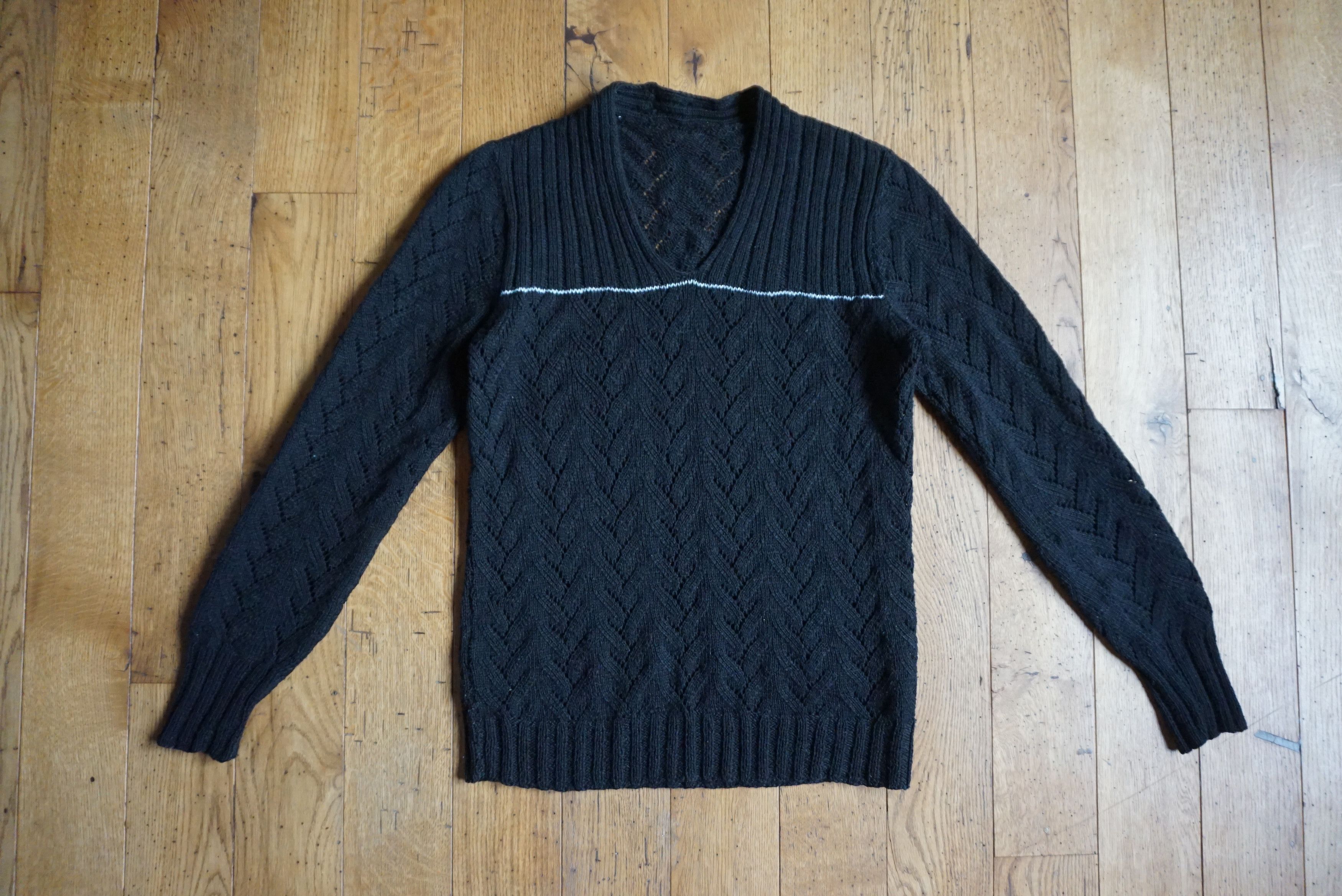Handmade Vintage hand knitted jumper S/M 10/12 patterned wool blend Size S / US 4 / IT 40 - 9 Thumbnail