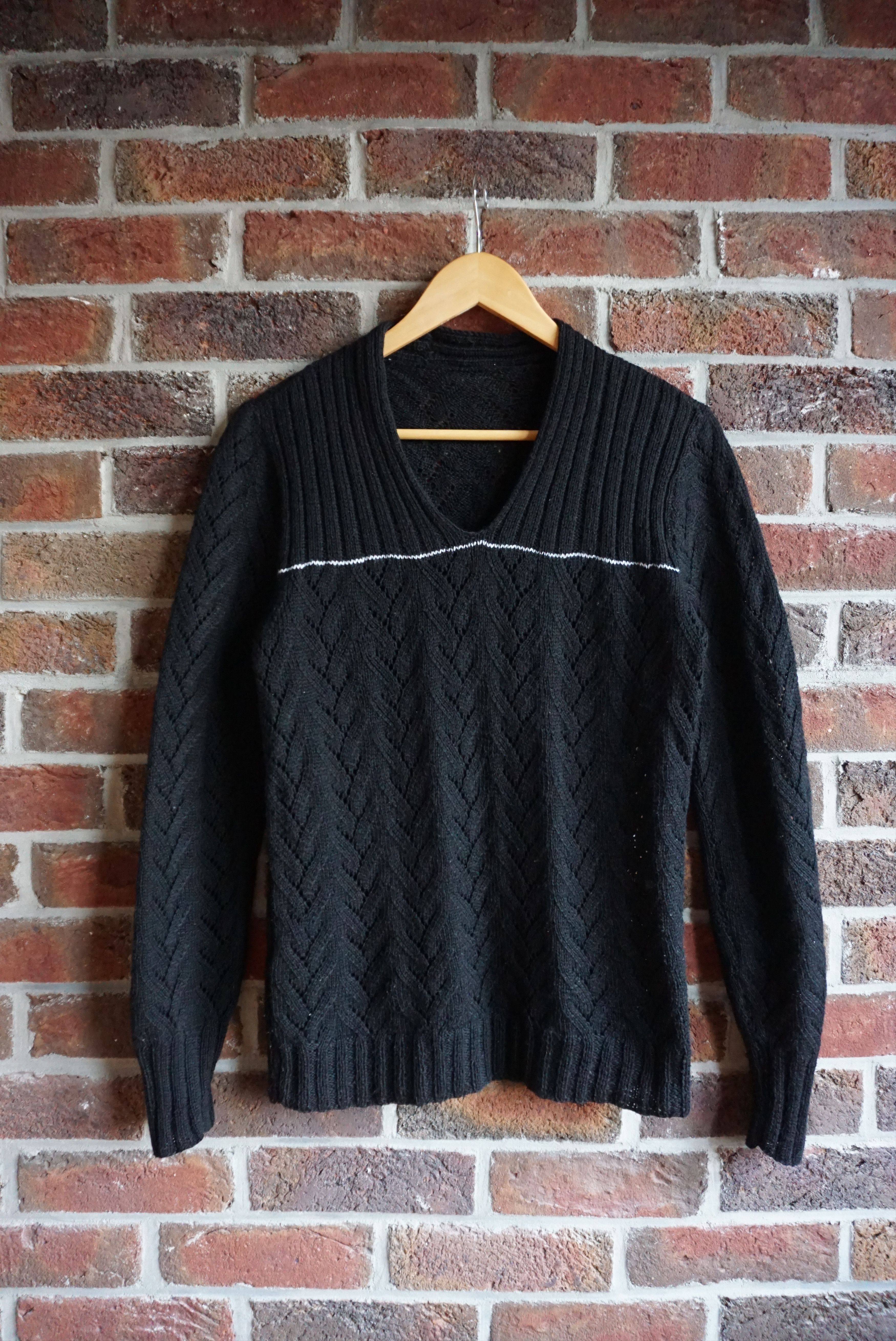 Handmade Vintage hand knitted jumper S/M 10/12 patterned wool blend Size S / US 4 / IT 40 - 21 Thumbnail