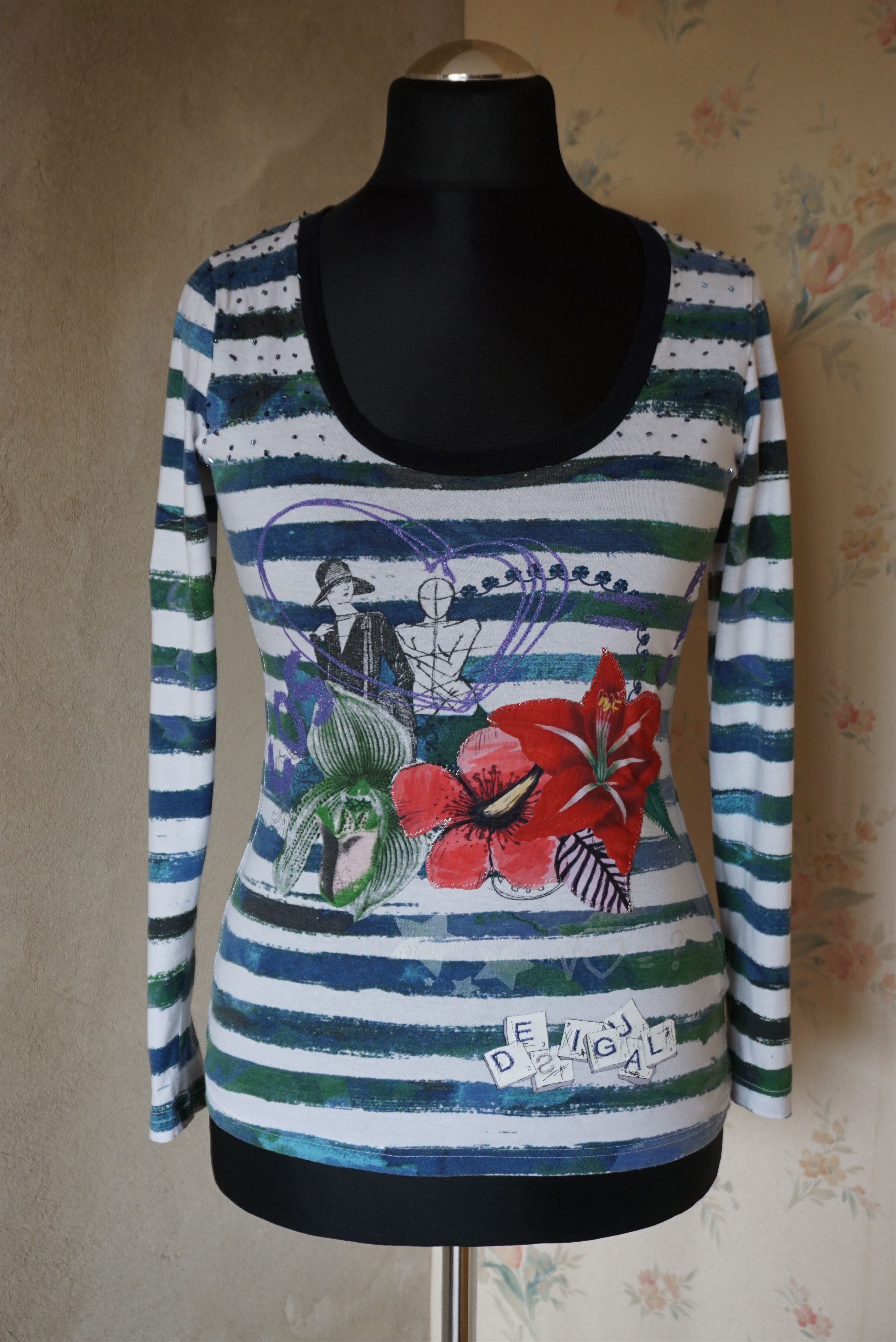Designer Desigual top S 4/6 patterned stylish t-shirt striped slimfit Size S / US 4 / IT 40 - 3 Thumbnail