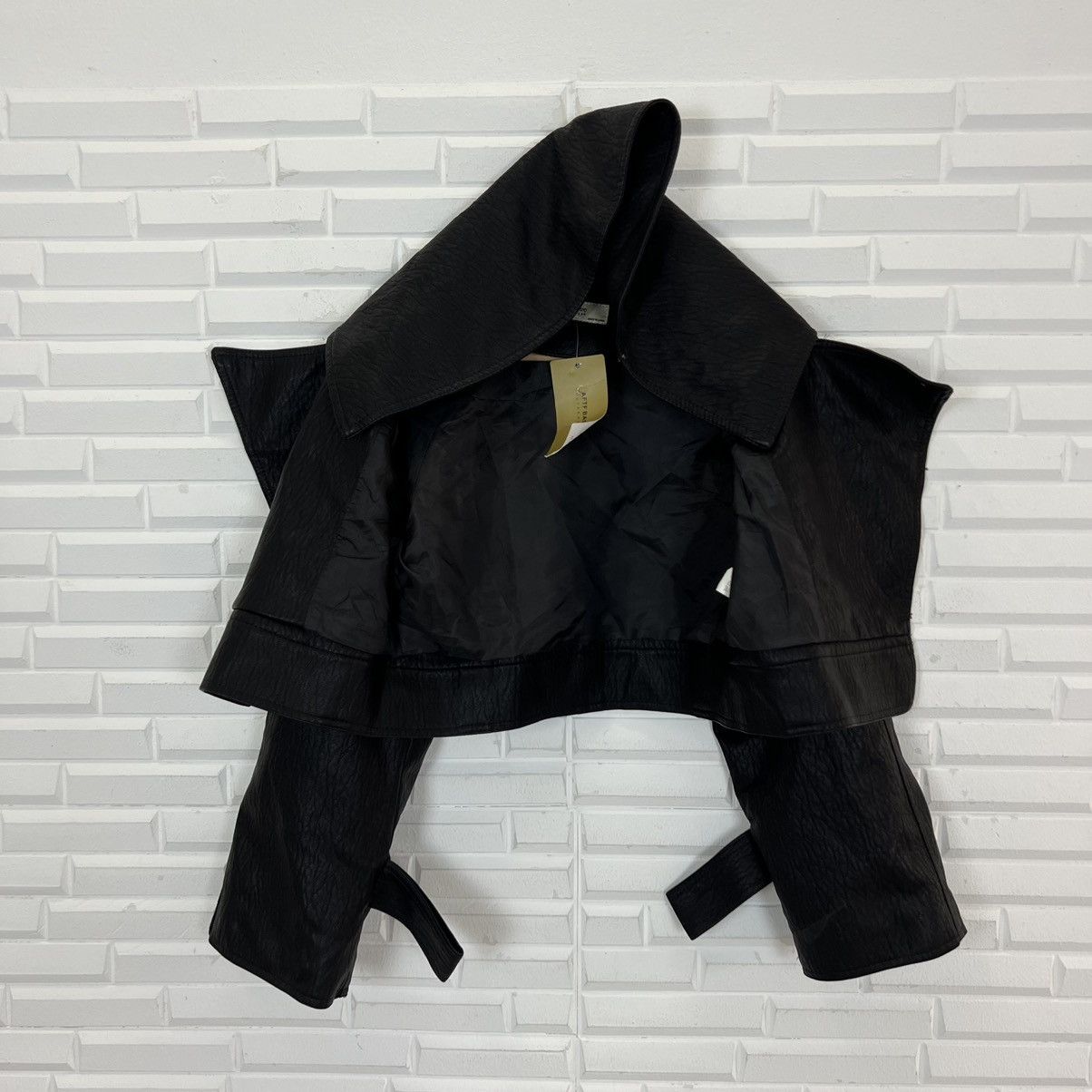 Japanese Brand CROPPED BIKER PARACHUTE LEATHER JACKET AFTF BASIC OUTERWEAR Size US S / EU 44-46 / 1 - 15 Thumbnail