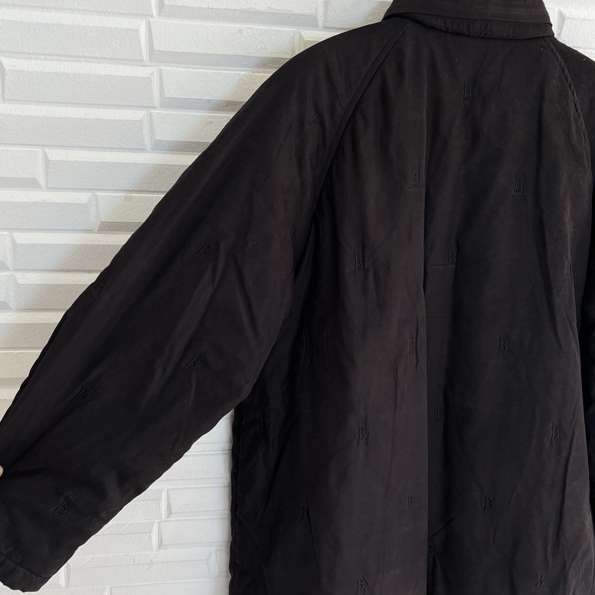 Burberry VINTAGE BURBERRYS LONG JACKET BIG LOGO FULL PRINT ‘B’ Size US L / EU 52-54 / 3 - 13 Thumbnail