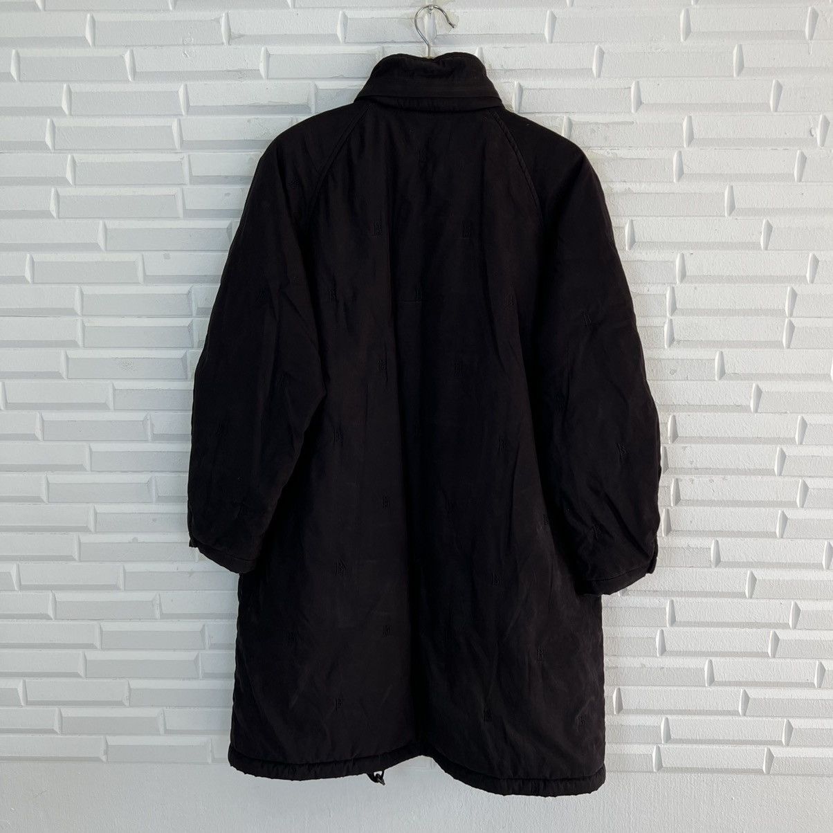 Burberry VINTAGE BURBERRYS LONG JACKET BIG LOGO FULL PRINT ‘B’ Size US L / EU 52-54 / 3 - 11 Thumbnail