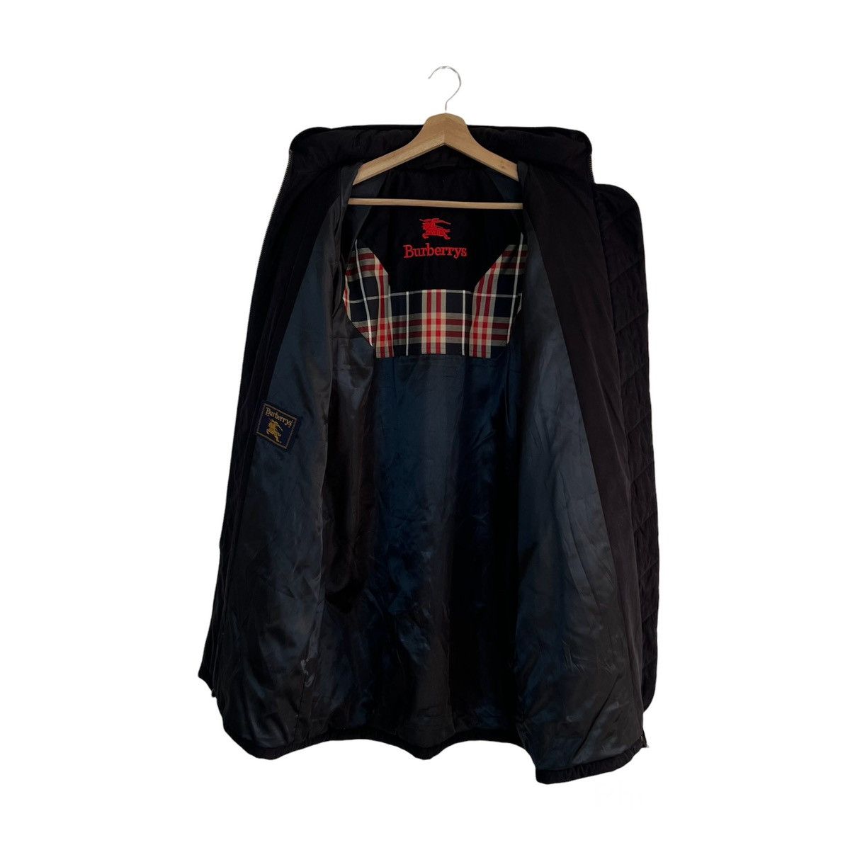 Burberry VINTAGE BURBERRYS LONG JACKET BIG LOGO FULL PRINT ‘B’ Size US L / EU 52-54 / 3 - 1 Thumbnail
