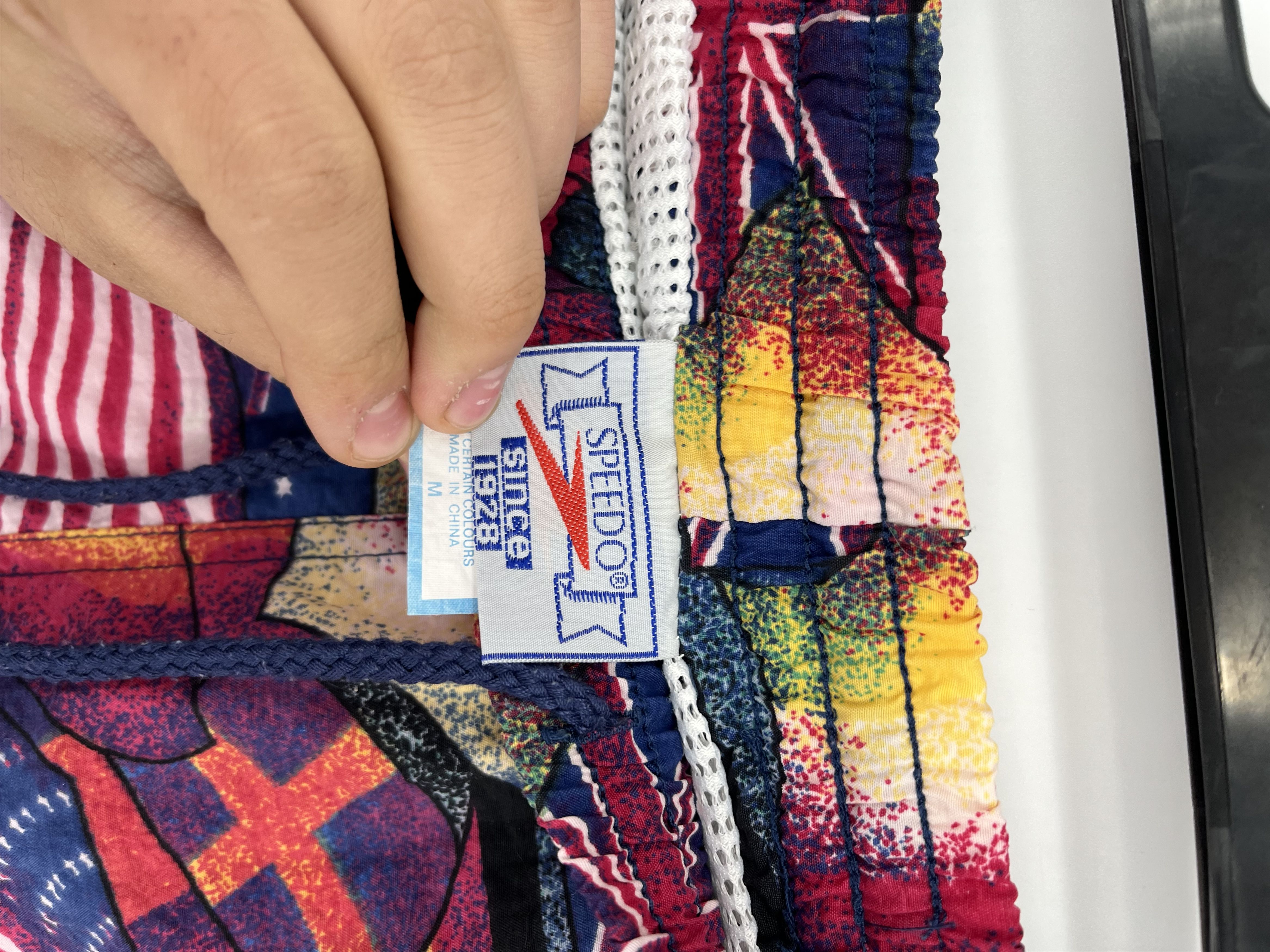 Vintage Vintage Y2K Art Streetwear Hawaiian Shorts Fashion Grailed Size US 32 / EU 48 - 7 Thumbnail