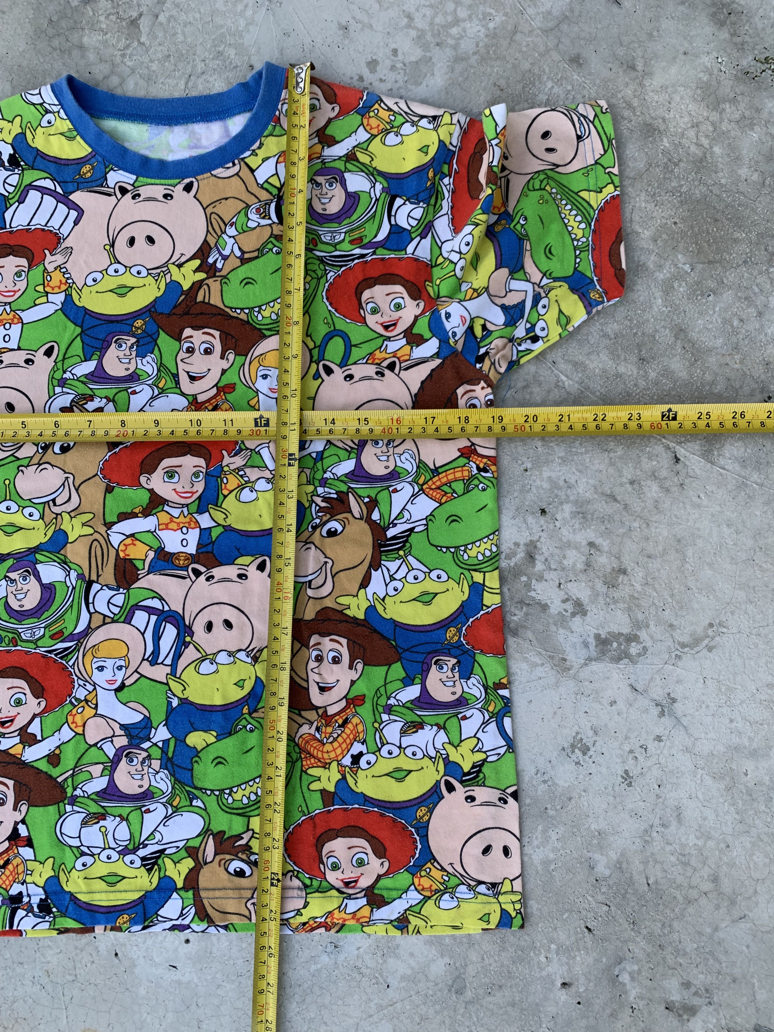 Disney Disney Cartoon Graphic Fullprint Tshirt Size US M / EU 48-50 / 2 - 6 Thumbnail