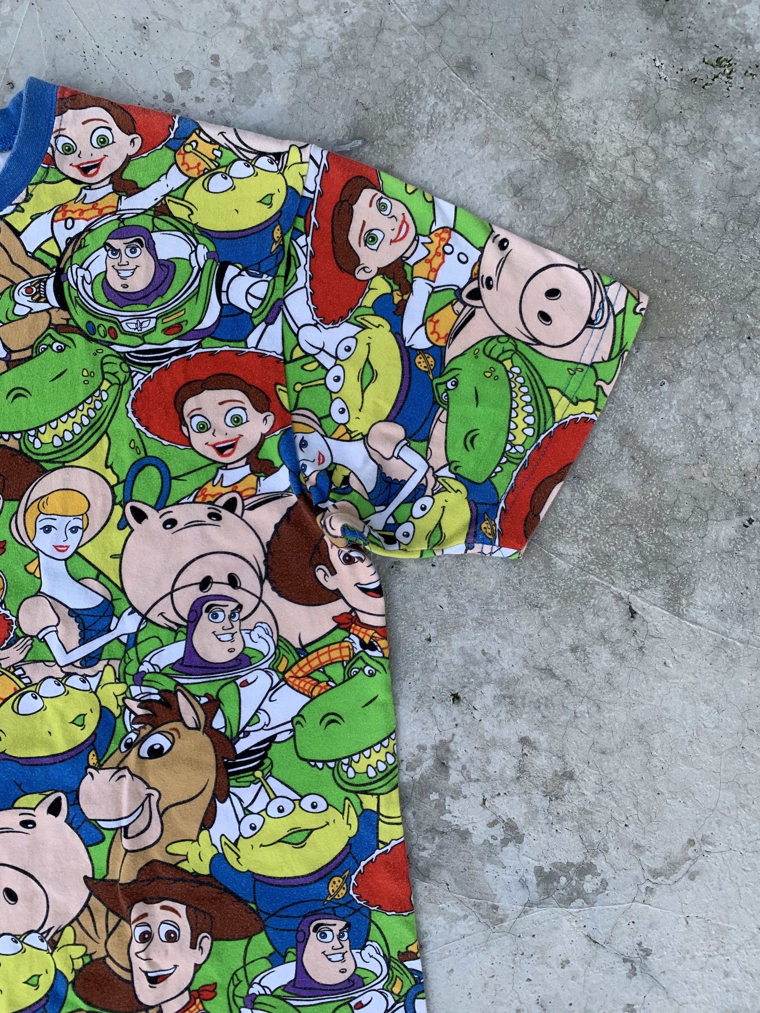 Disney Disney Cartoon Graphic Fullprint Tshirt Size US M / EU 48-50 / 2 - 3 Thumbnail