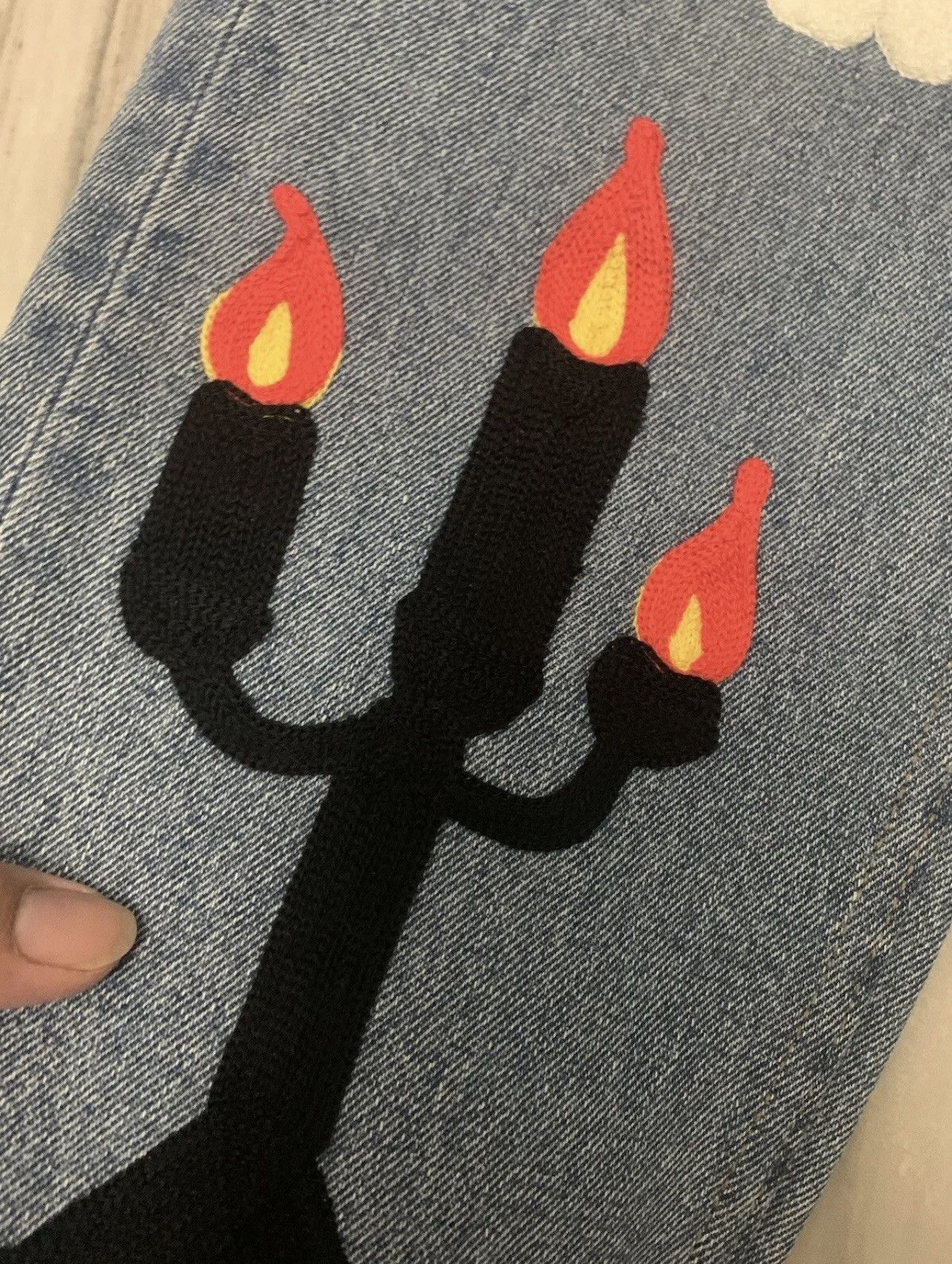 DENIM TEARS Denim Tears Virgil Abloh Message In A Tear Embroidered Jeans Size US 32 / EU 48 - 9 Thumbnail