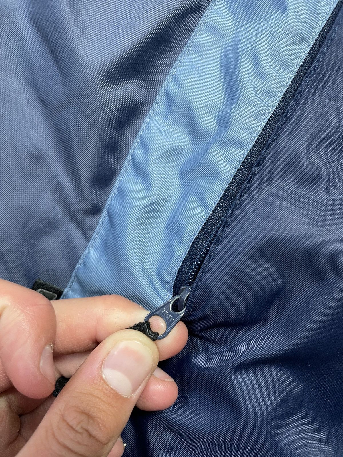 Nike × Vintage Vintage Nike down jacket with large Y2K logo Size US L / EU 52-54 / 3 - 7 Thumbnail