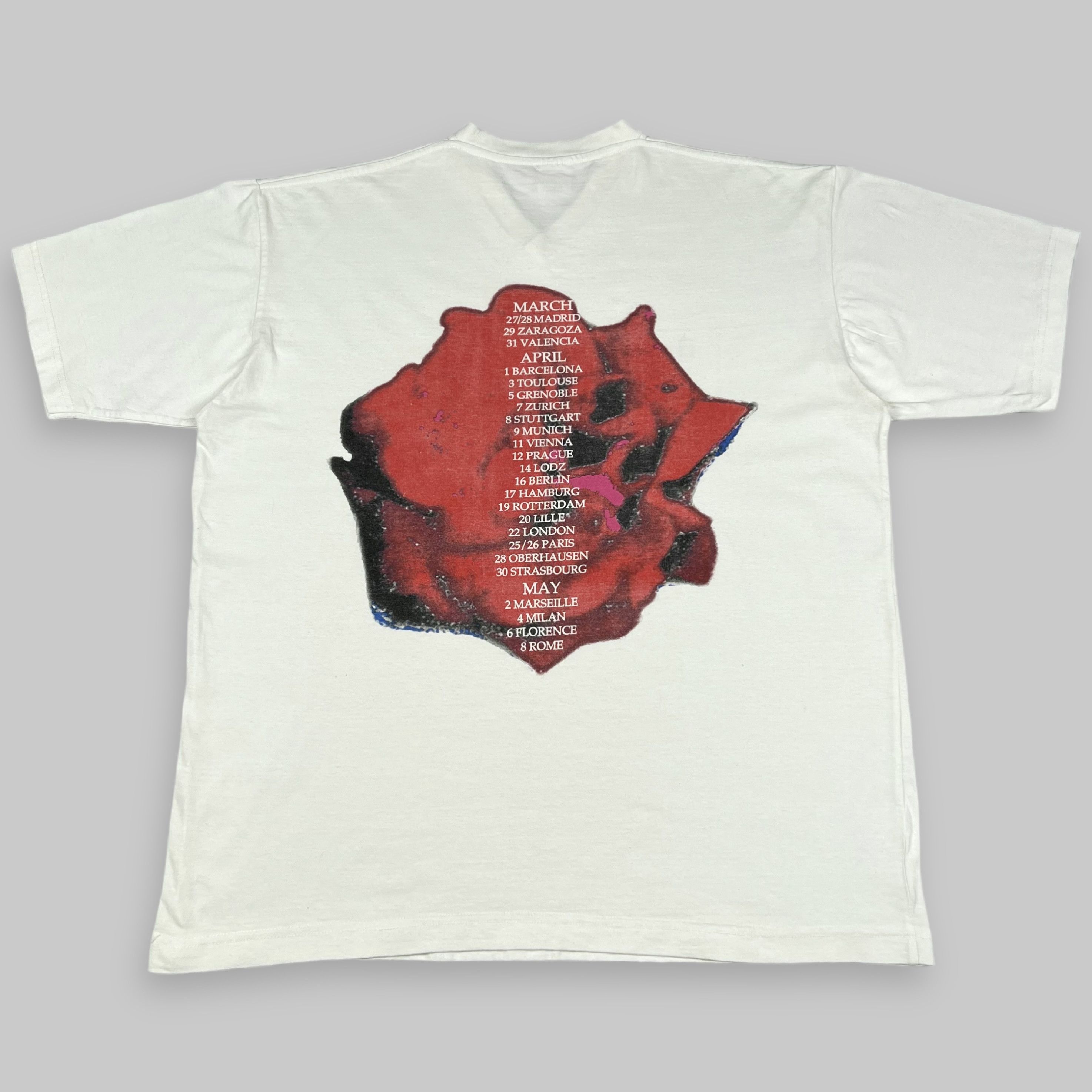 Band Tees Vintage 2000 The Cure ‘The Dream Tour’ V-Neck Euro T Shirt Size US L / EU 52-54 / 3 - 3 Thumbnail