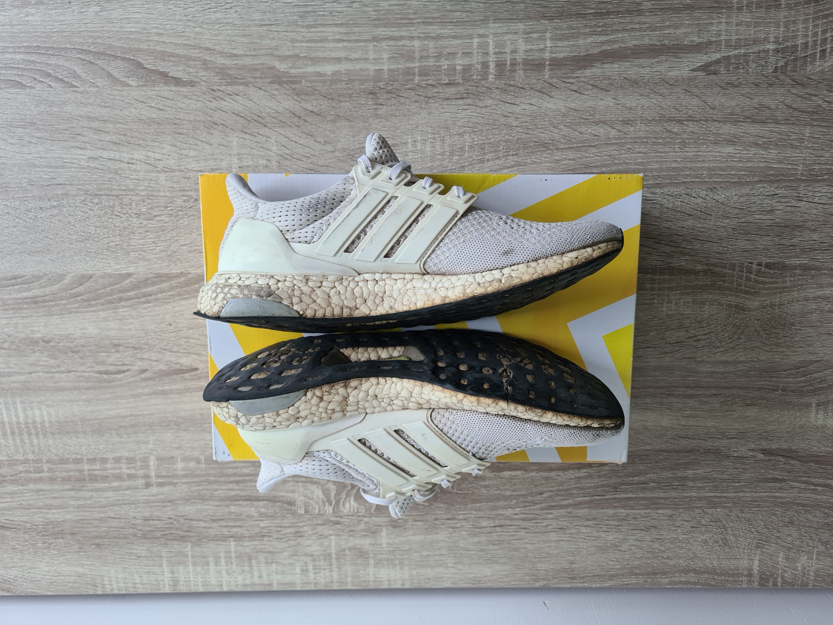 Adidas Ultra Boost OG White Size US 8 / EU 41 - 5 Thumbnail