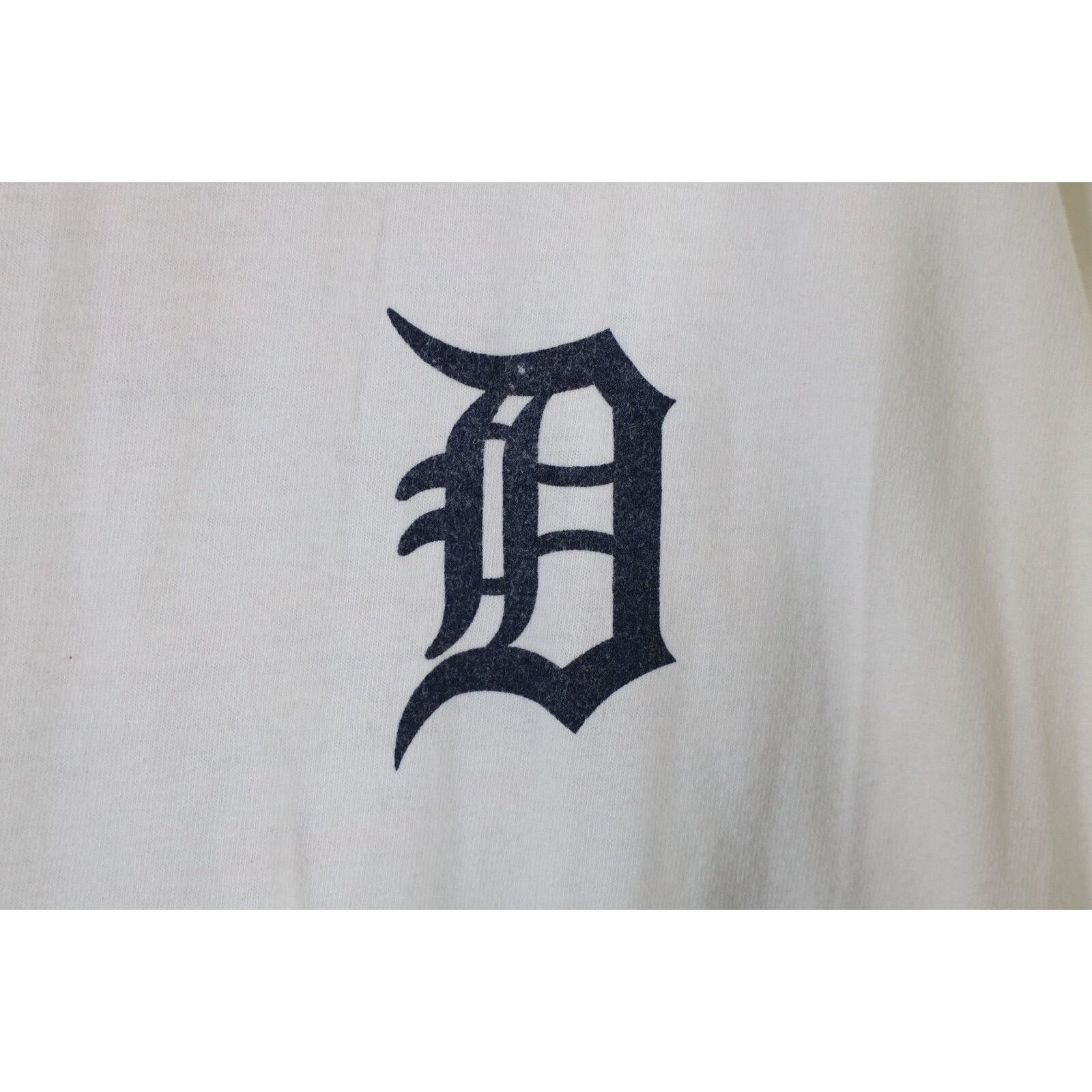 Vintage Vintage Chevrolet Detroit Tigers Old English D T-Shirt White Size US XL / EU 56 / 4 - 5 Thumbnail