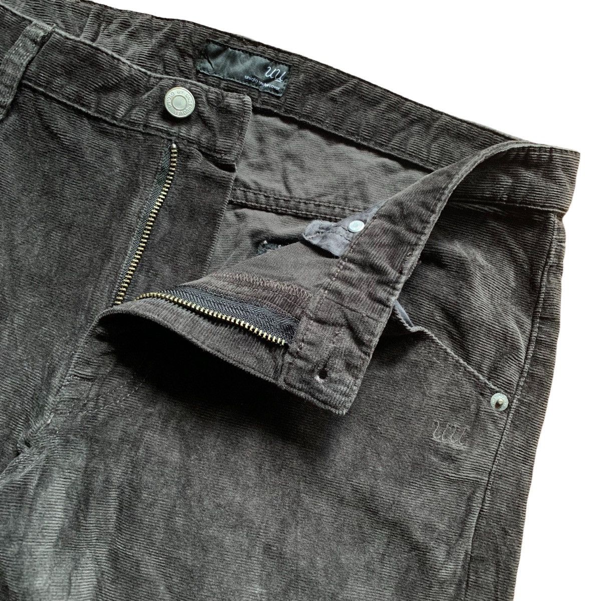 Undercover × Uniqlo Uniqlo x undercover corduroy pants Size US 31 - 9 Thumbnail
