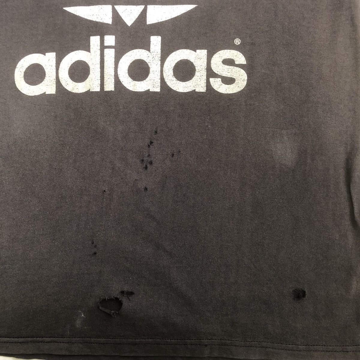 Adidas × Vintage Vintage Distressed Big Logo Adidas Tee Size M Size US M / EU 48-50 / 2 - 2 Thumbnail