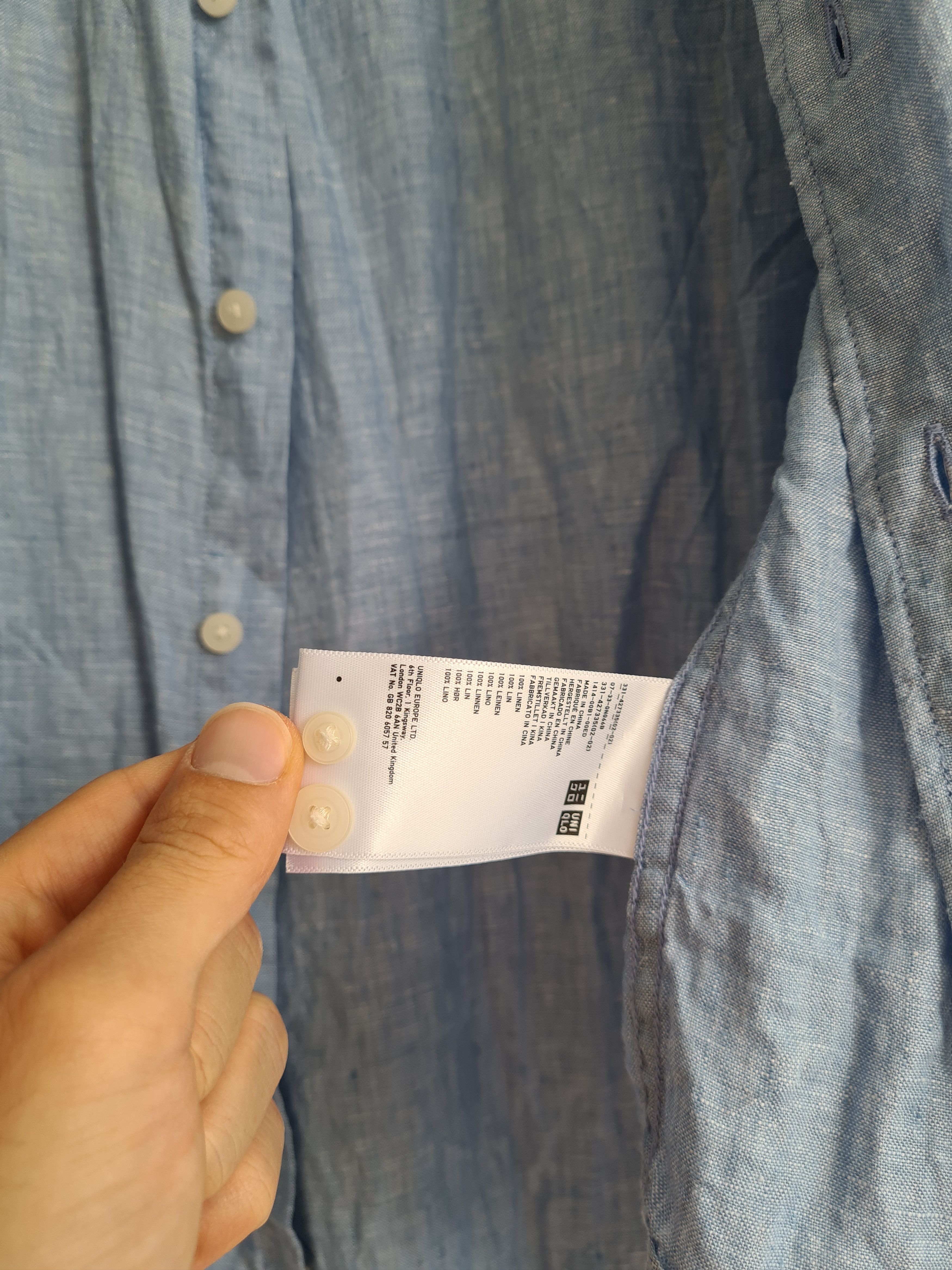 Uniqlo Premium Linen Regular Fit Shirt in Blue Size US M / EU 48-50 / 2 - 5 Thumbnail
