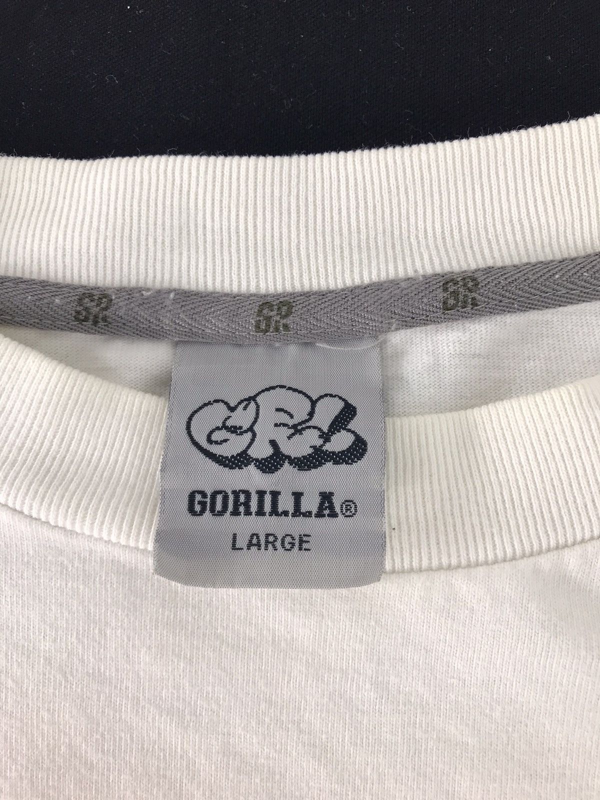 Vintage Vintage Gorilla Skate Brand Grafitti Style Graphic Tee Size US L / EU 52-54 / 3 - 4 Thumbnail