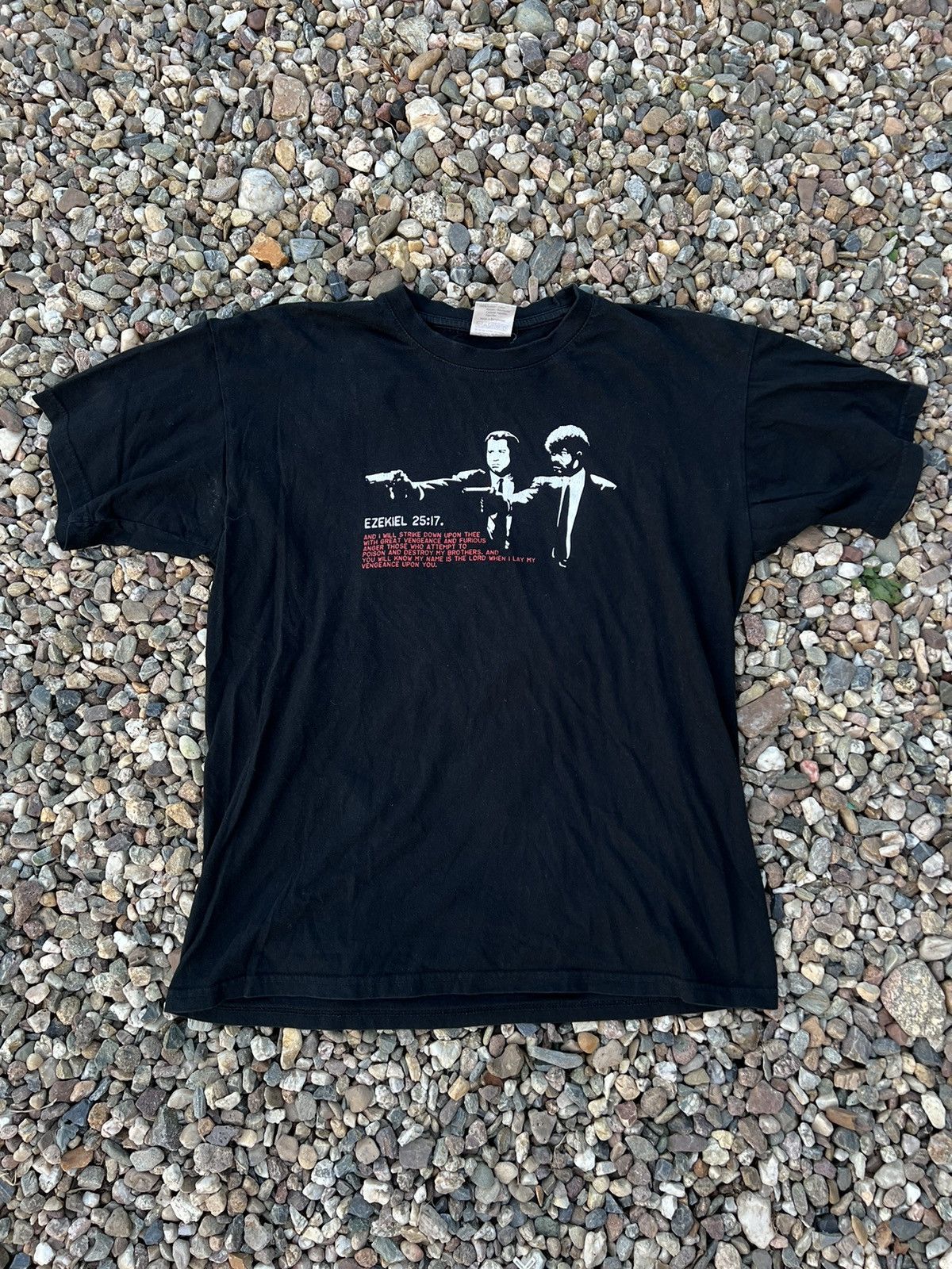 Vintage Vintage 00s Pulp Fiction Ezekiel 25:17 tshirt Size US M / EU 48-50 / 2 - 1 Thumbnail
