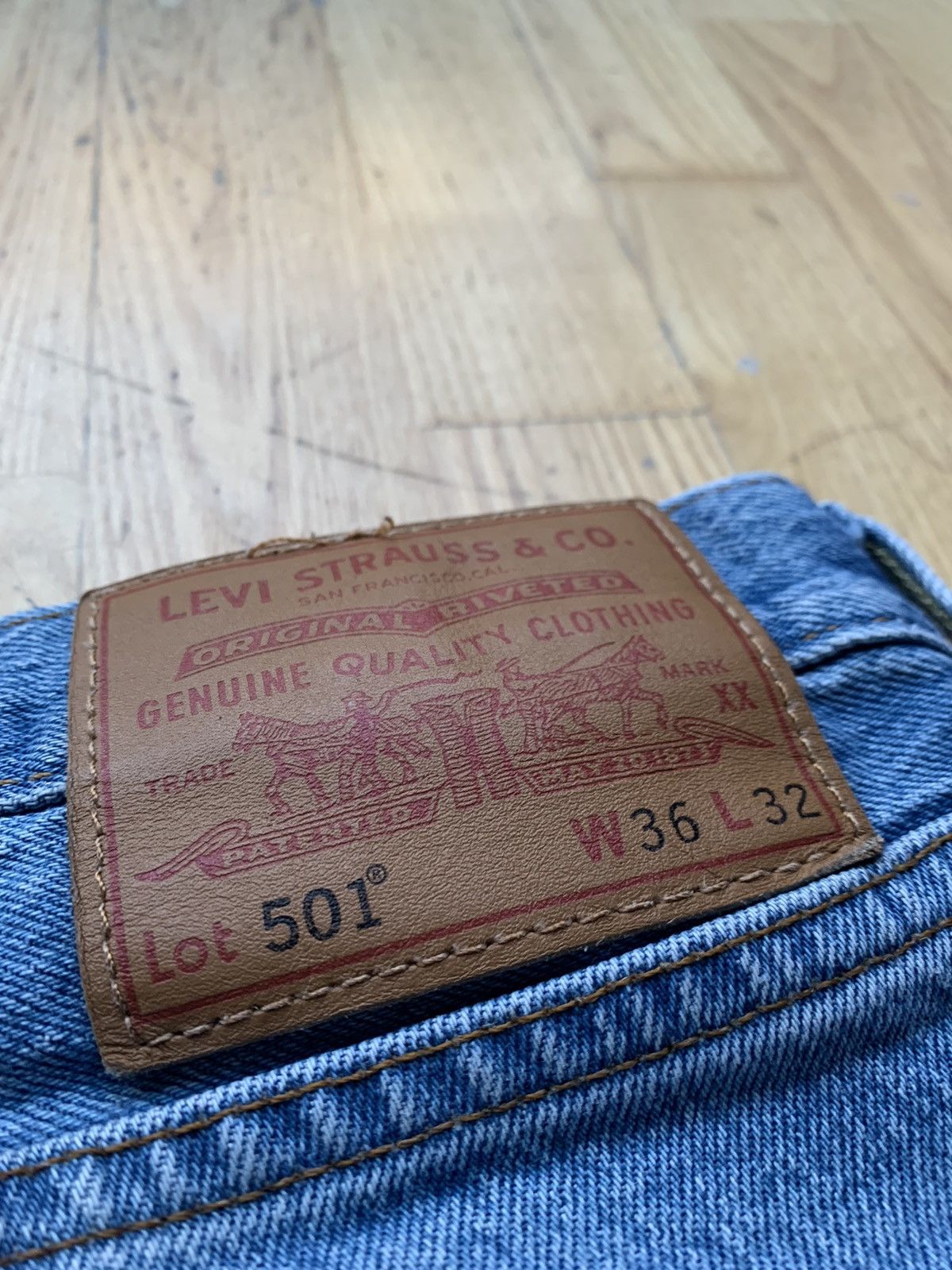 Levi's × Vintage 501 Levis blue jeans 36x32 Size US 36 / EU 52 - 9 Thumbnail