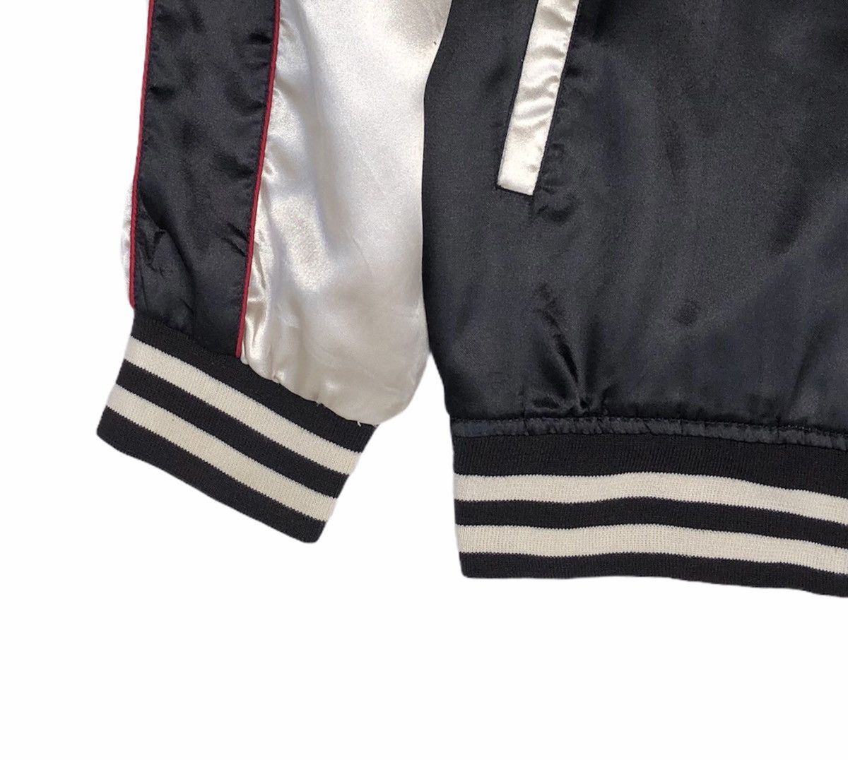 Japanese Brand 🔥Vintage Sukajan Eagle Hawk Quilted Souvenir Jacket Size US M / EU 48-50 / 2 - 5 Thumbnail