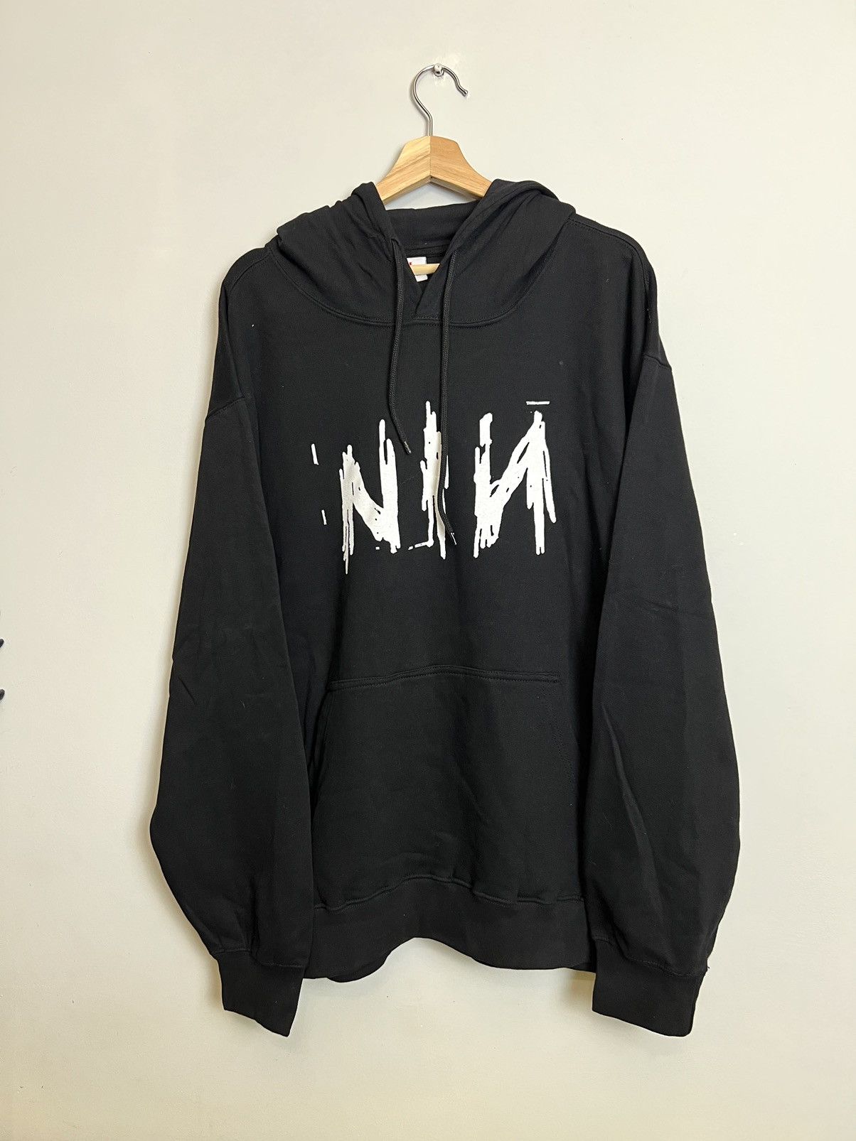 Band Tees 90s Vintage Nine Inch Nails Big Logo Band Zip Hoodie Grail Size US XL / EU 56 / 4 - 1 Thumbnail