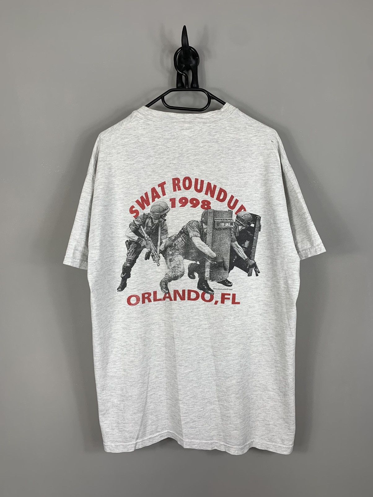 Vintage Vintage 1998 Swat Round Up Orlando Florida Tee Shirt Size US XL / EU 56 / 4 - 1 Thumbnail