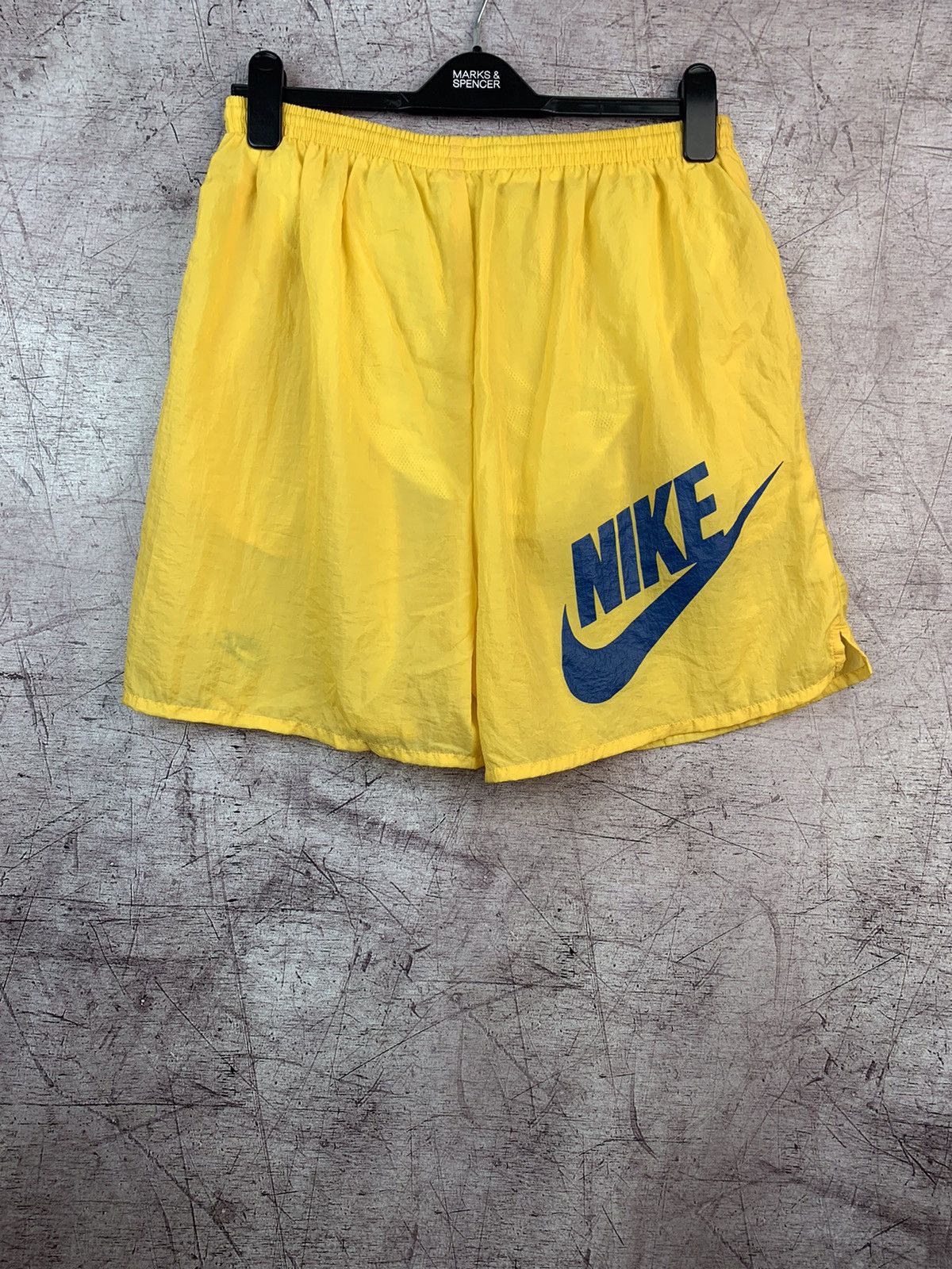 Nike Nike Vintage Mens Nylon Shorts Drill Y2K Size US 34 / EU 50 - 1 Thumbnail