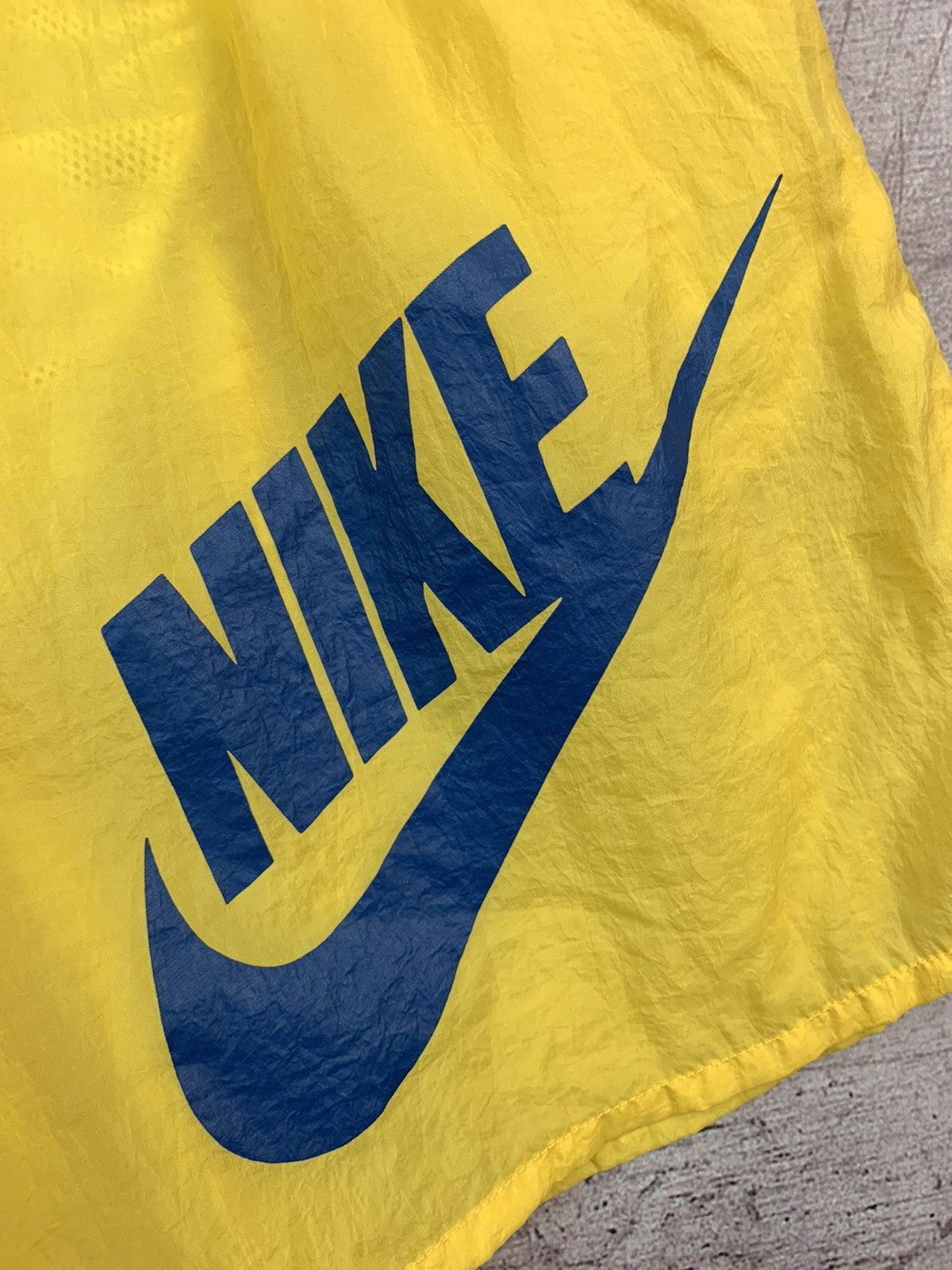 Nike Nike Vintage Mens Nylon Shorts Drill Y2K Size US 34 / EU 50 - 3 Thumbnail