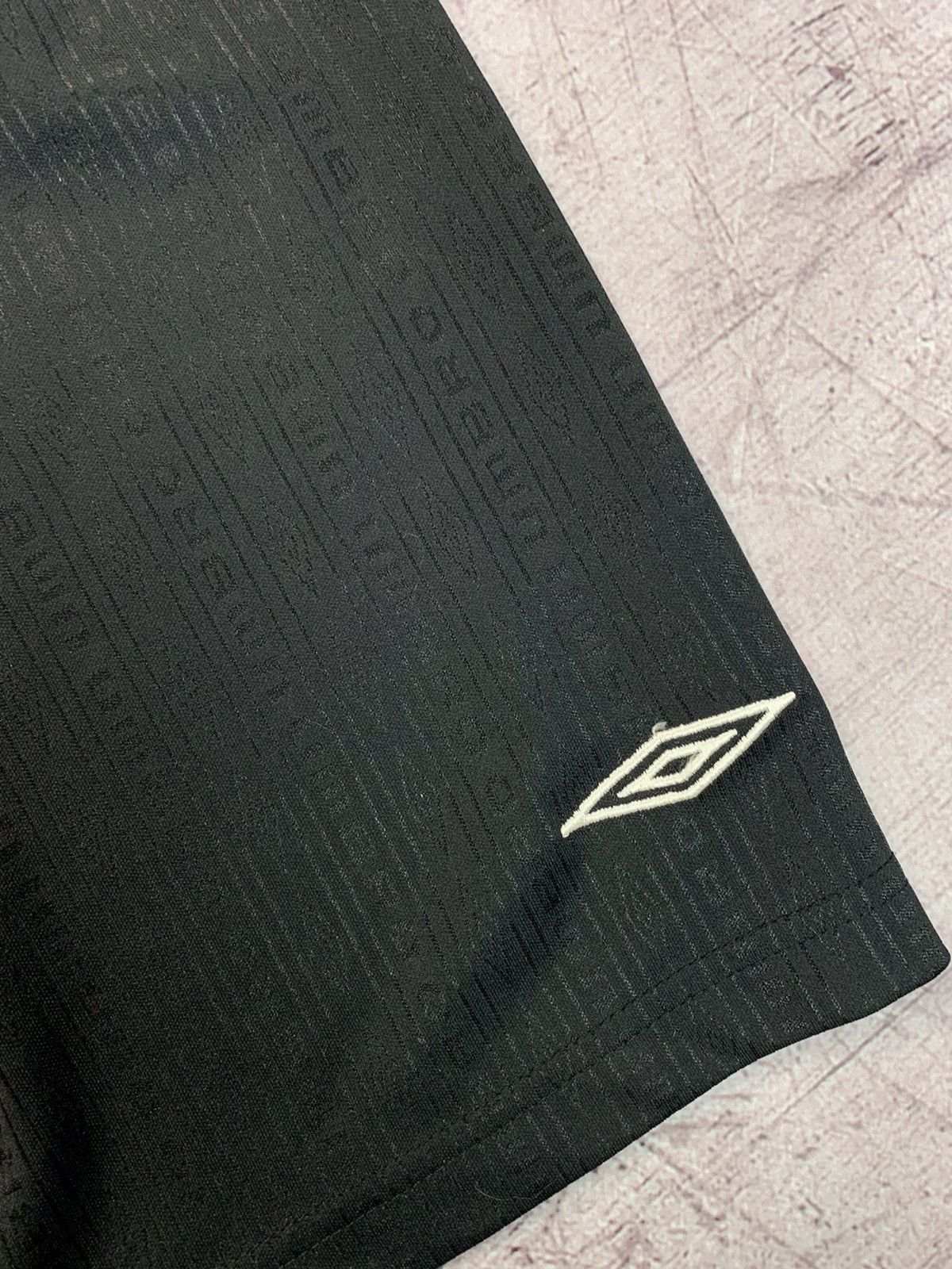 Umbro × Vintage Umbro Monogram Vintage Y2K Shorts Size US 38 / EU 54 - 4 Thumbnail