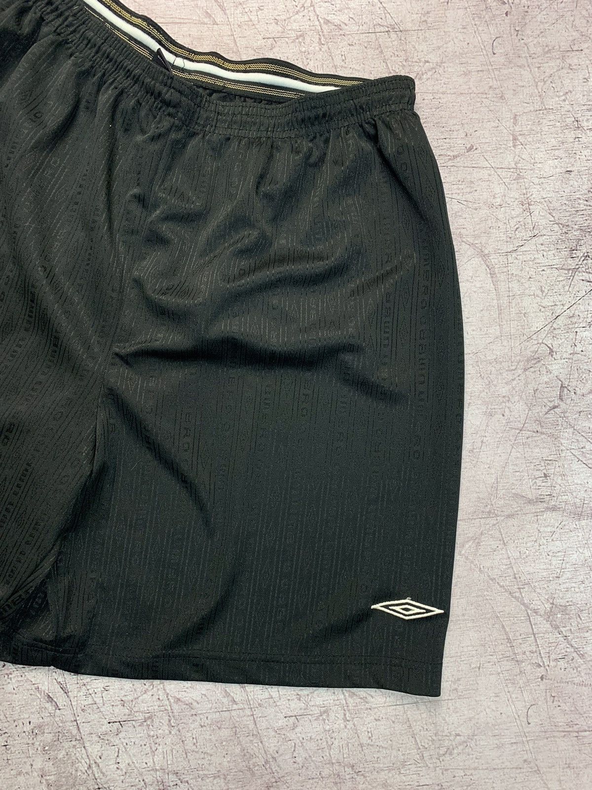 Umbro × Vintage Umbro Monogram Vintage Y2K Shorts Size US 38 / EU 54 - 3 Thumbnail