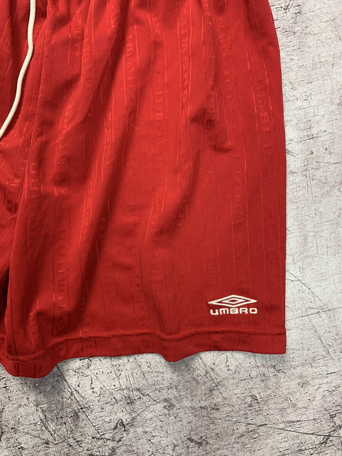 Umbro × Vintage Vintage Umbro Y2K Shorts Size US 36 / EU 52 - 6 Thumbnail