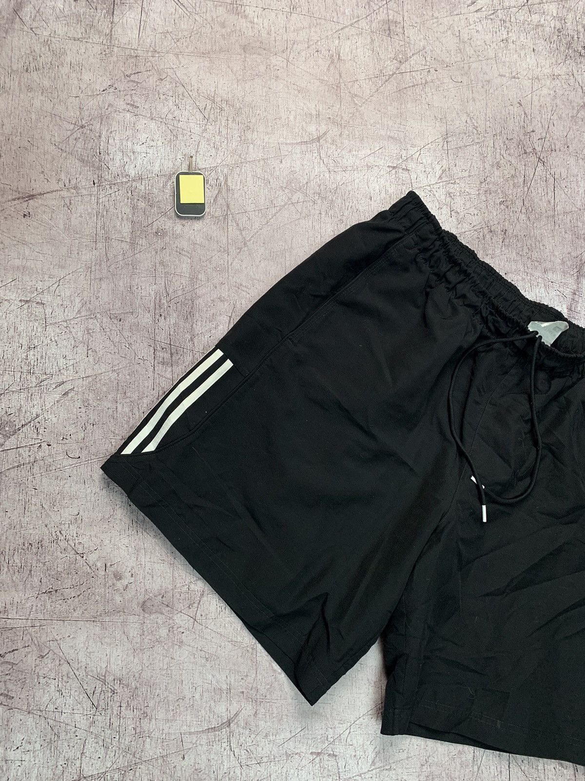 Adidas × Vintage Adidas Vintage Shorts Size US 38 / EU 54 - 2 Thumbnail