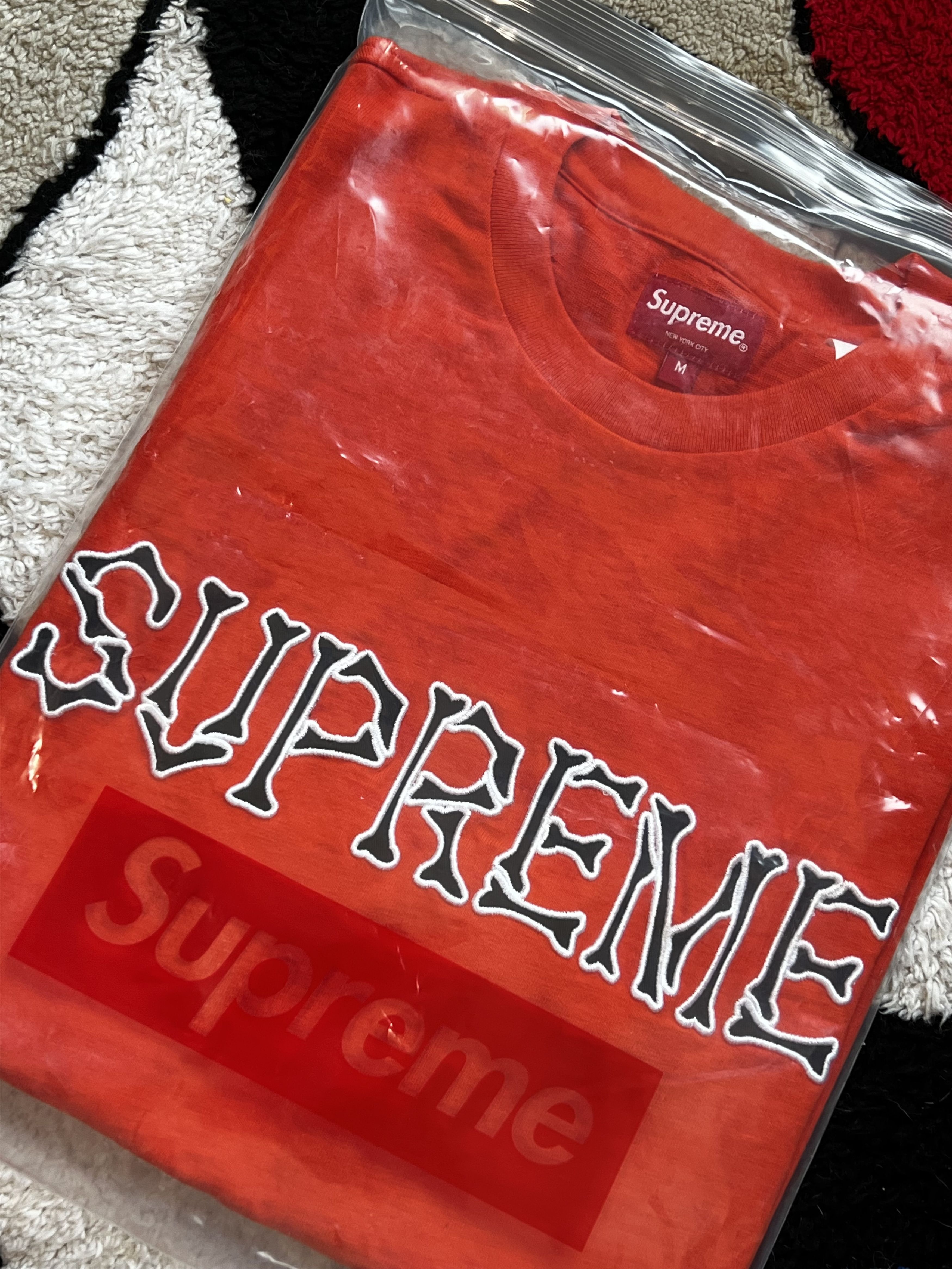 Supreme Supreme Bones S/S Top Size US M / EU 48-50 / 2 - 2 Thumbnail