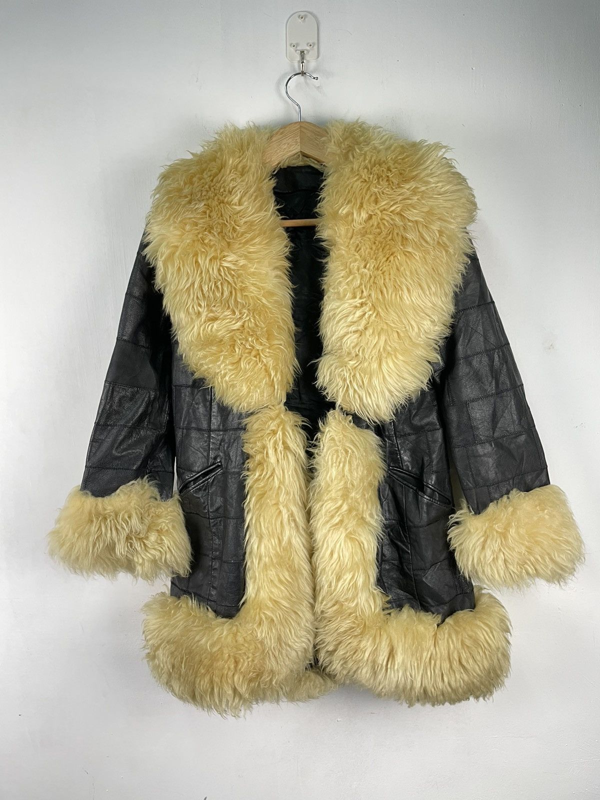 Japanese Brand Vintage Leather Jacket Faux Fur Cardigan Patchwork Size US S / EU 44-46 / 1 - 4 Thumbnail